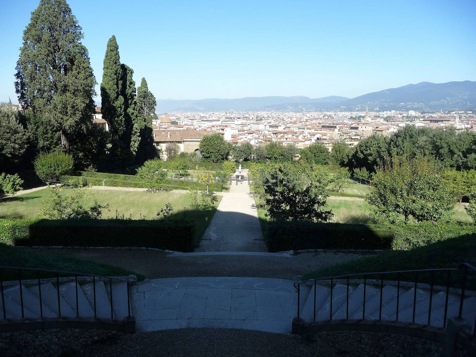 Florence Italian: Firenze is a city in central Italy and the capital city of the Tuscany region.