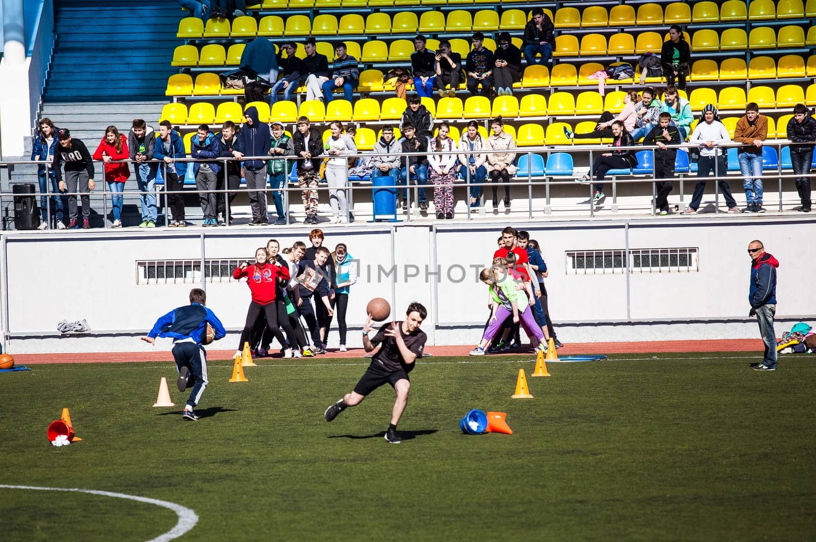 Russia, Volgodonsk - may 17, 2015: Relay all-round. Competition program with multiple exercises