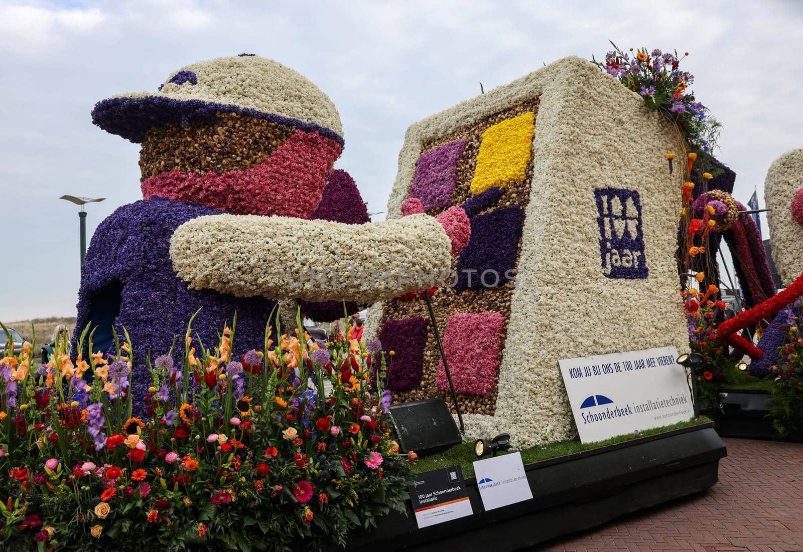 Noordwijk, Netherlands - April 22, 2023: Spectacular flower covered floats in the Bloemencorso Bollenstreek the annual spring flower parade from Noordwijk to Haarlem in the Netherlands.