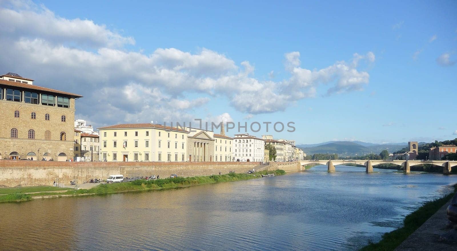 Florence Italian: Firenze is a city in central Italy and the capital city of the Tuscany region.