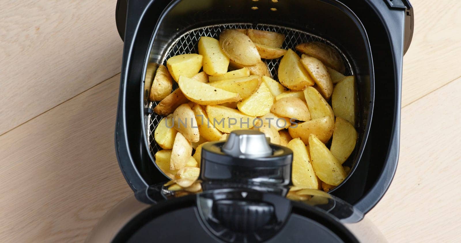 Air fryer homemade crispy potato