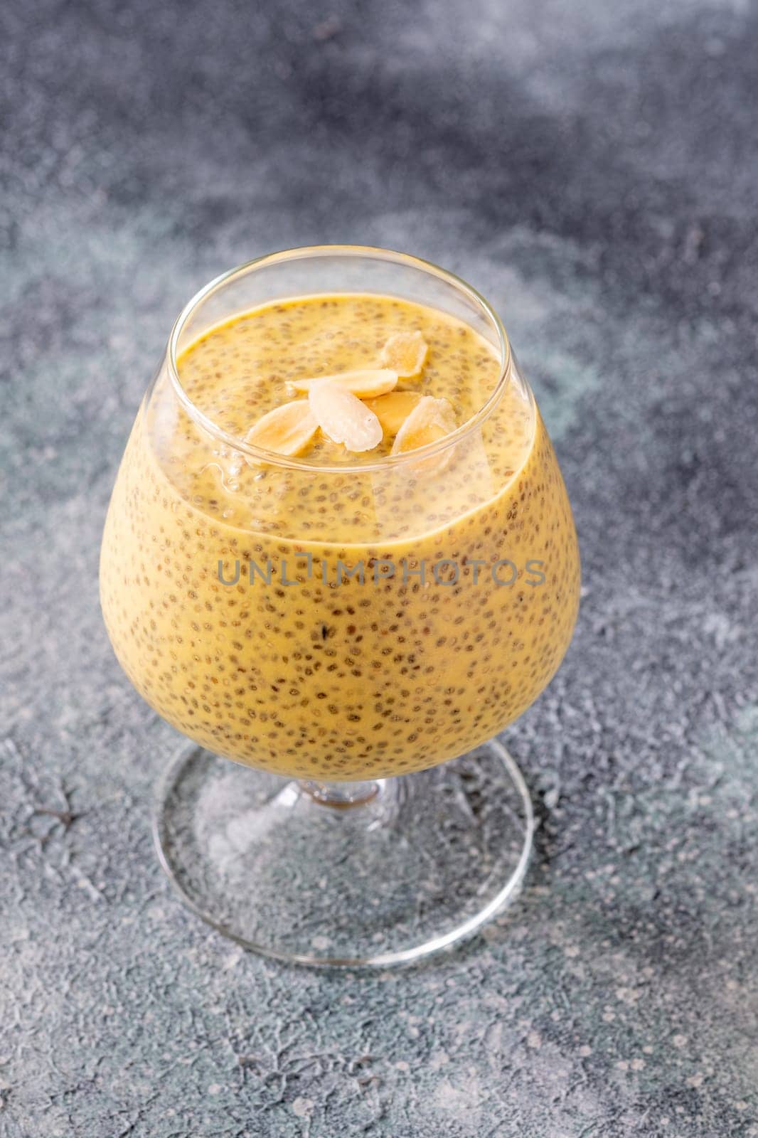 Chia pudding with mango pulp and almond milk