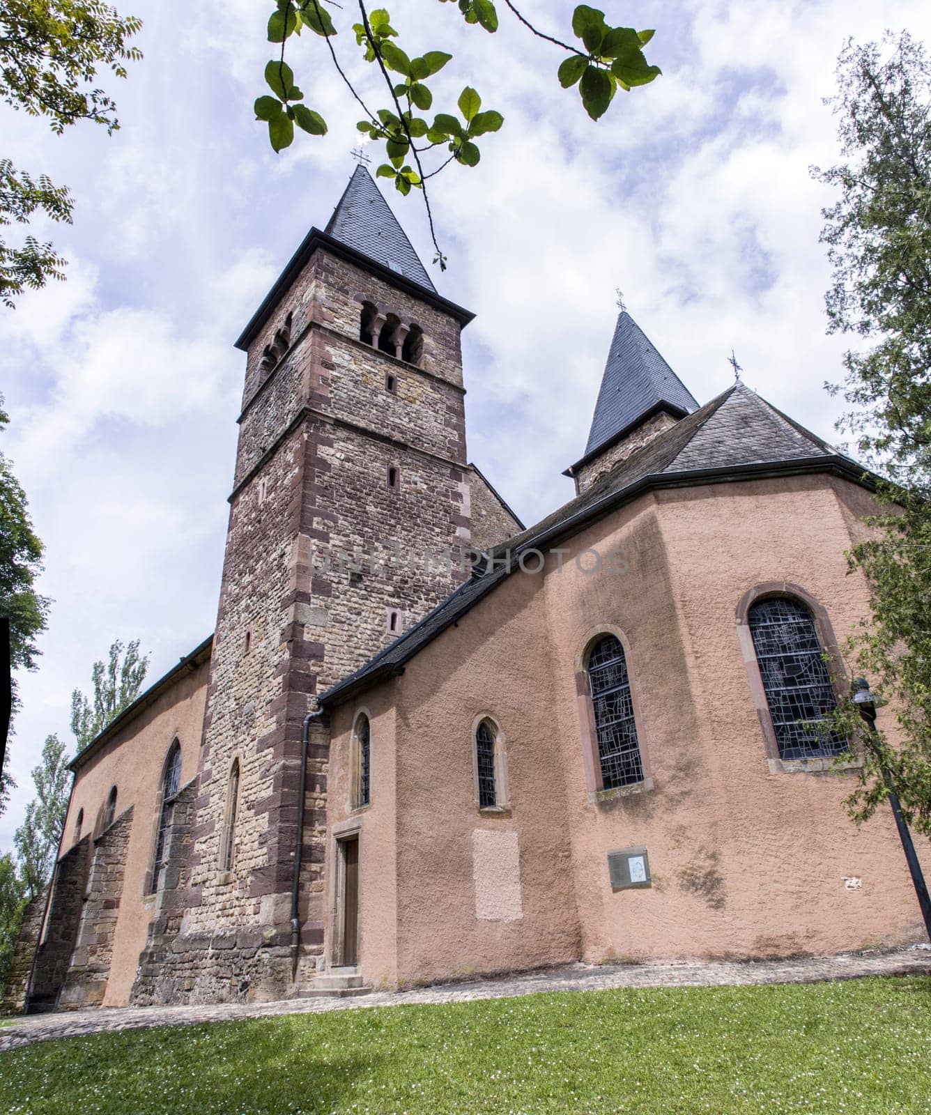 ehemalige Pfarrkirche Sankt Peter und Paul, Luxemburg, Echternach