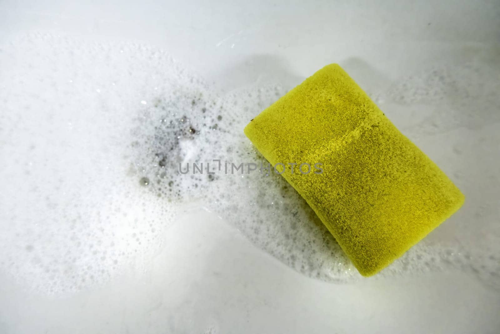 Detail of tools for scrubbing and cleaning dishes