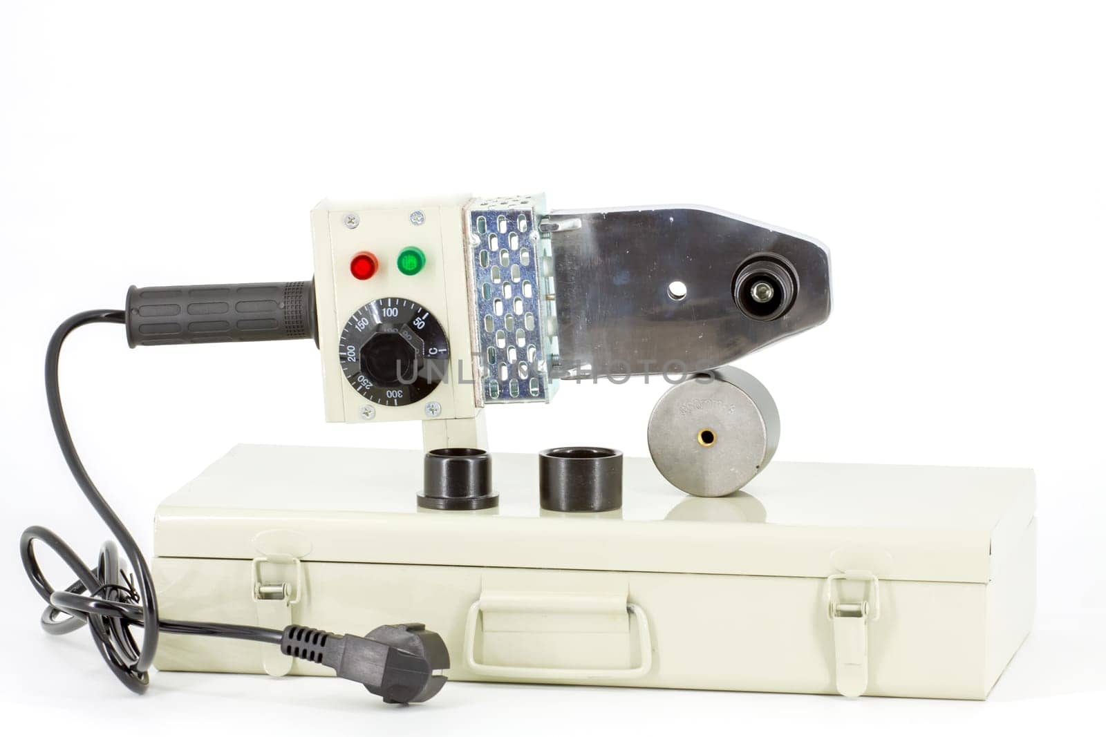 Electric soldering iron for polypropylene pipes and fittings