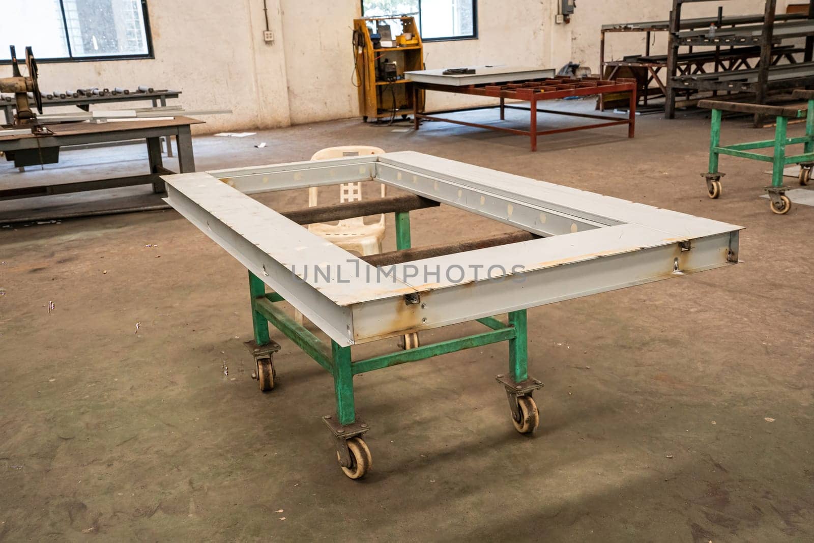 Division of equipment and small industrial tools in the factory.