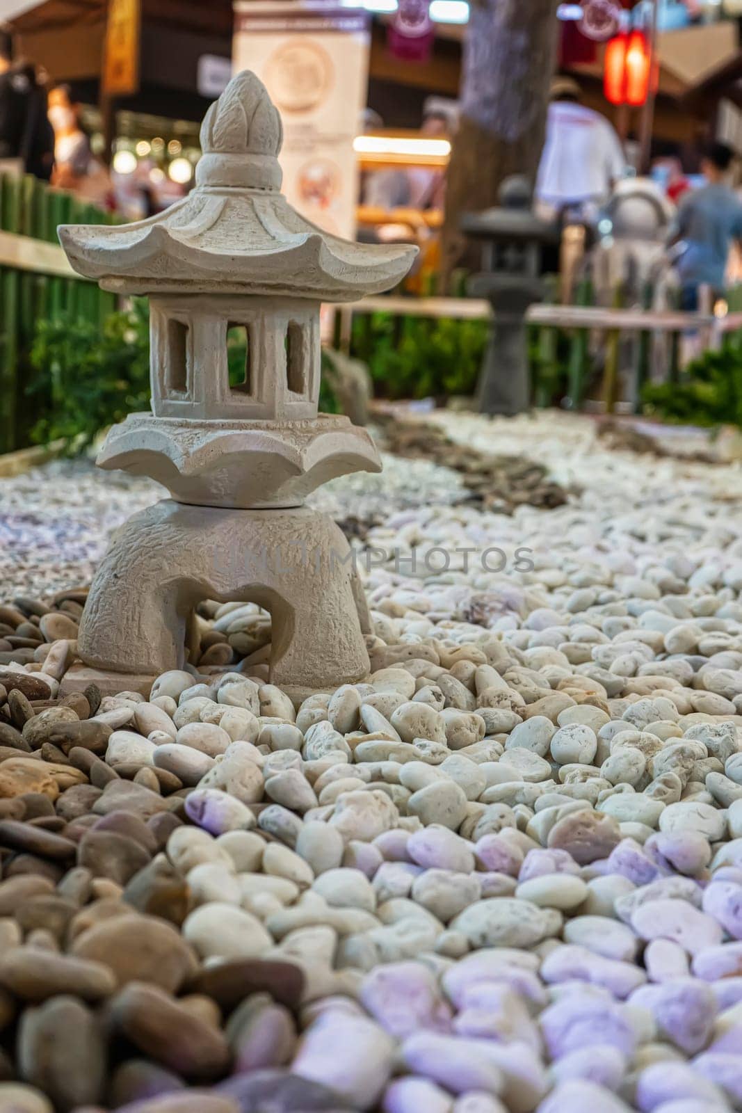 Stone walkway decorated with stones of various sizes. It's a Japanese style.
