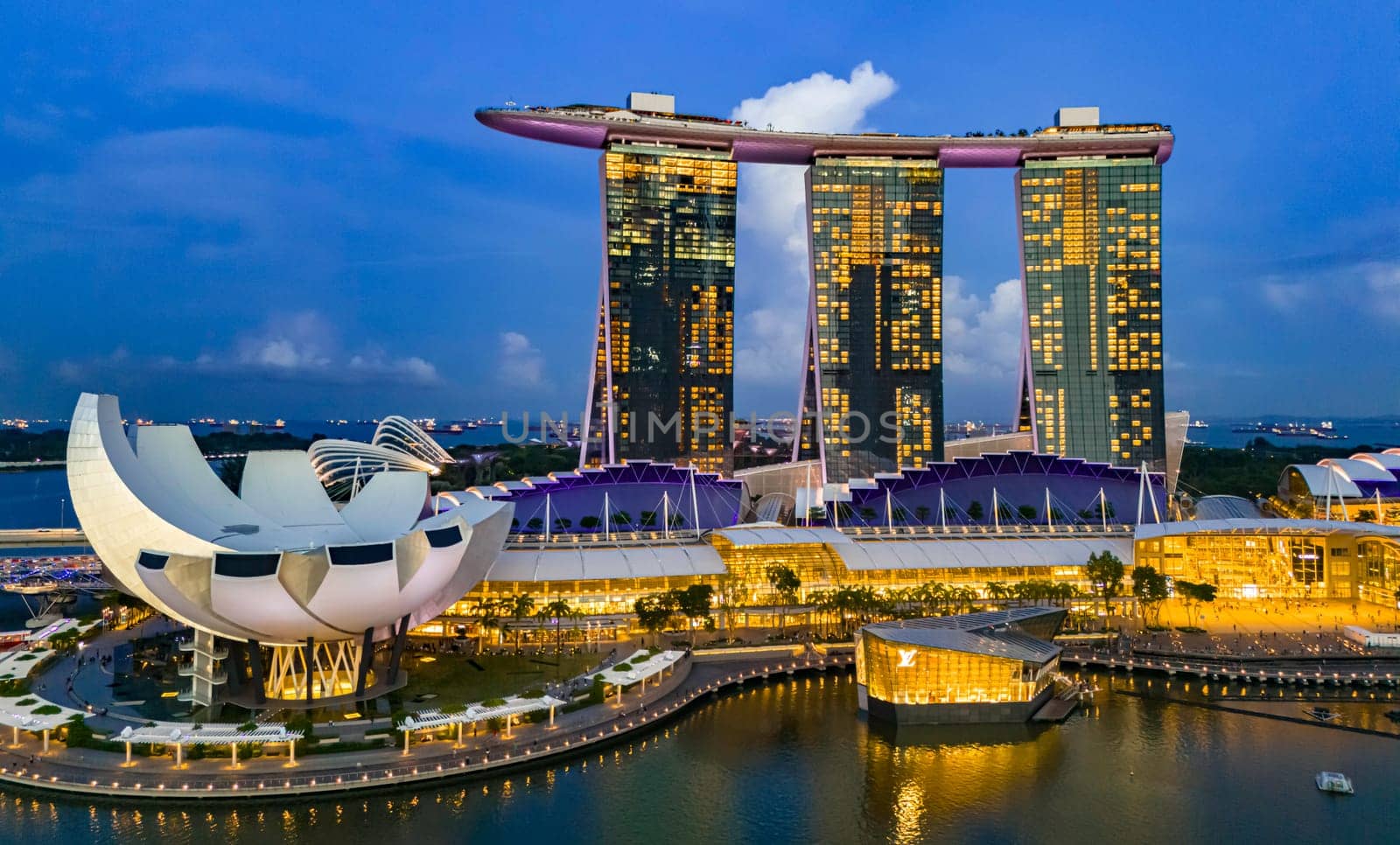 SINGAPORE - MAY 10, 2024: Marina Bay Sands and ArtScience Museum in Singapore