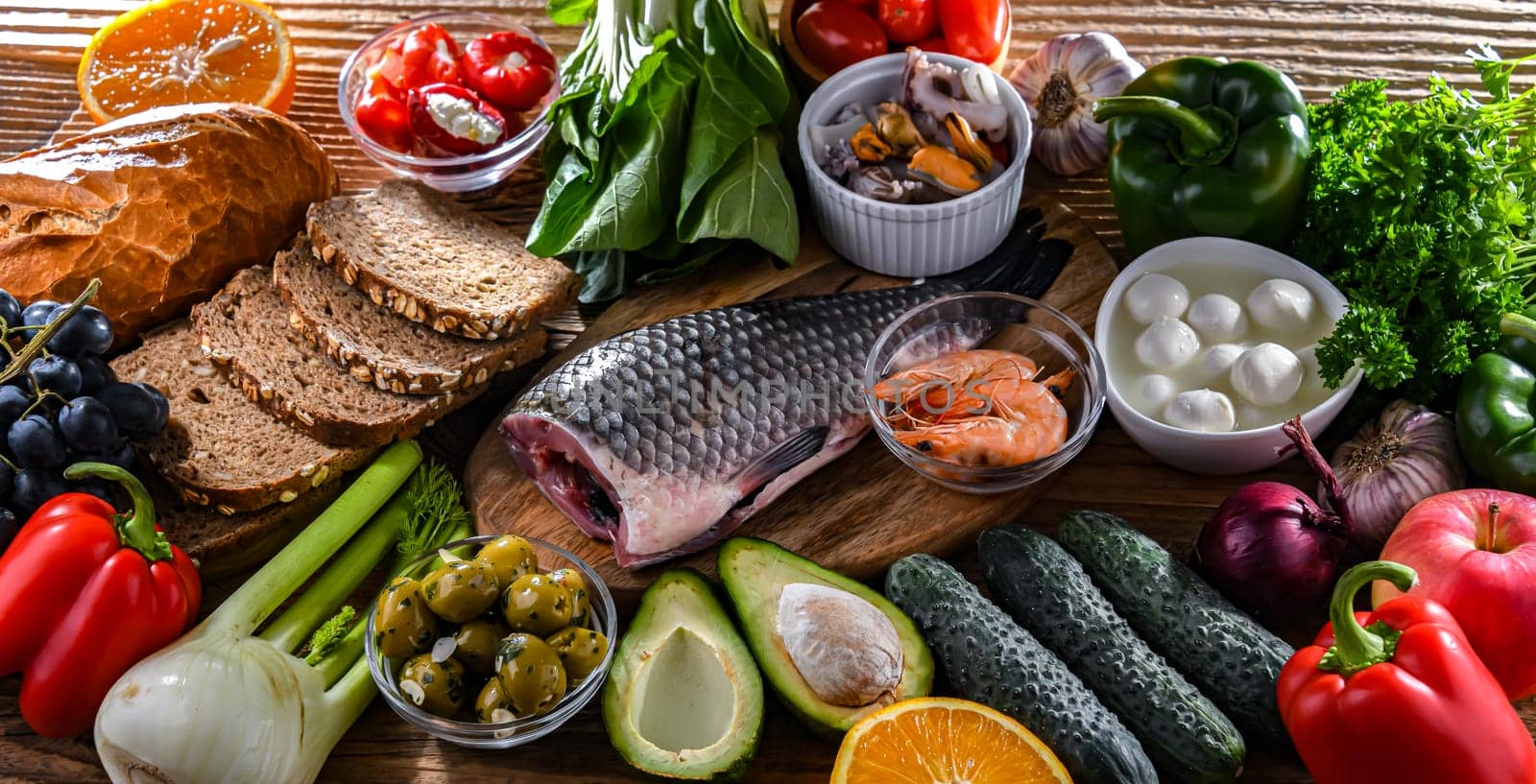 Food products representing the Mediterranean diet which may improve overall health status