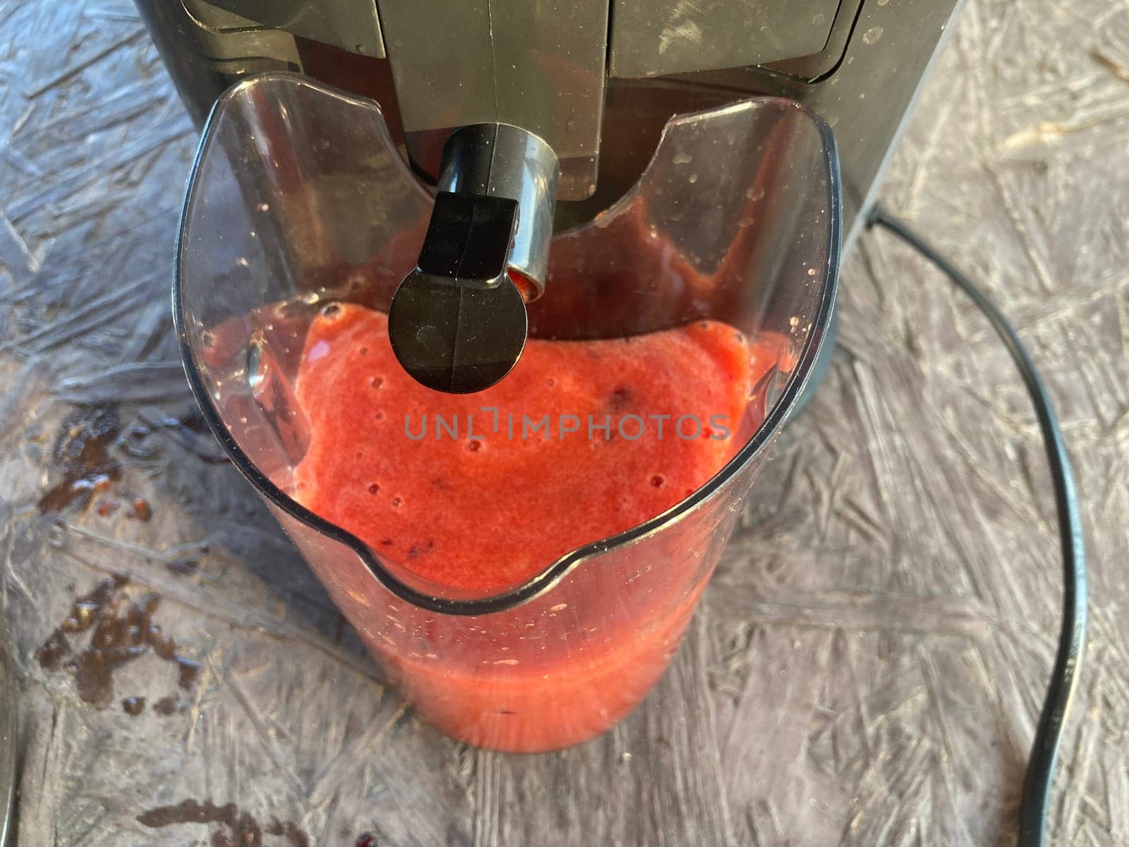 Production of homemade plum the juice
