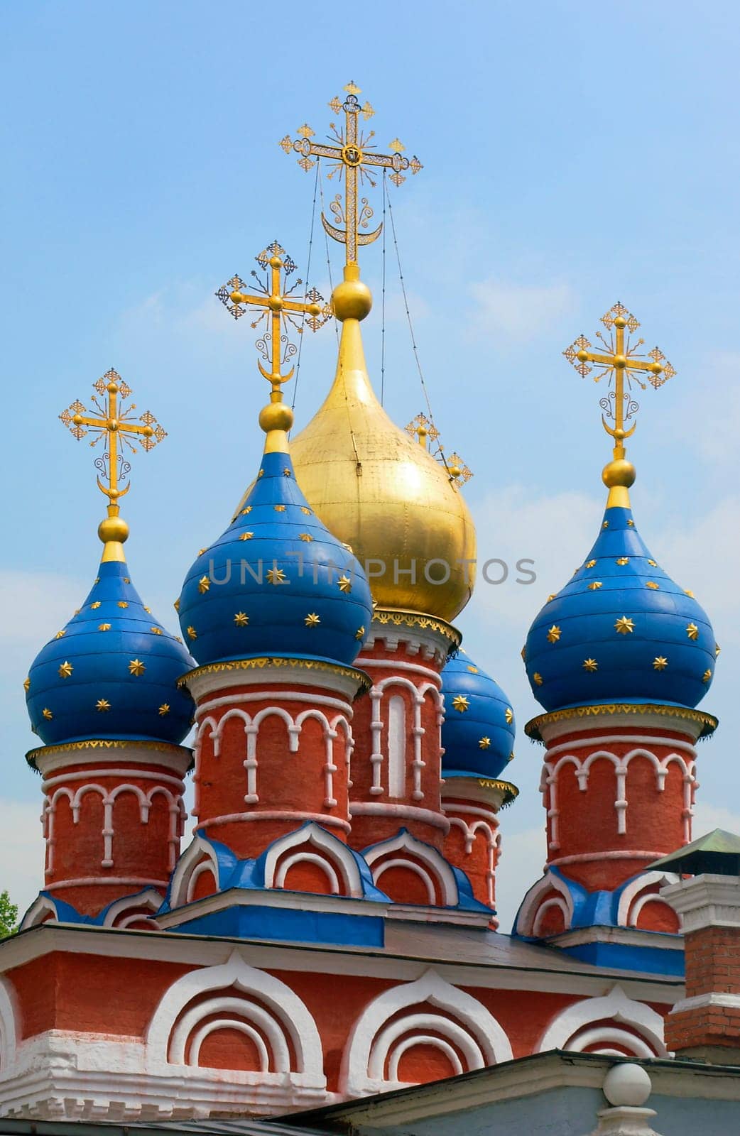Domes of Russian Orthodox church dedicated to Archangel Michael in Cathedral Square in Moscow Kremlin, Russian Federation.