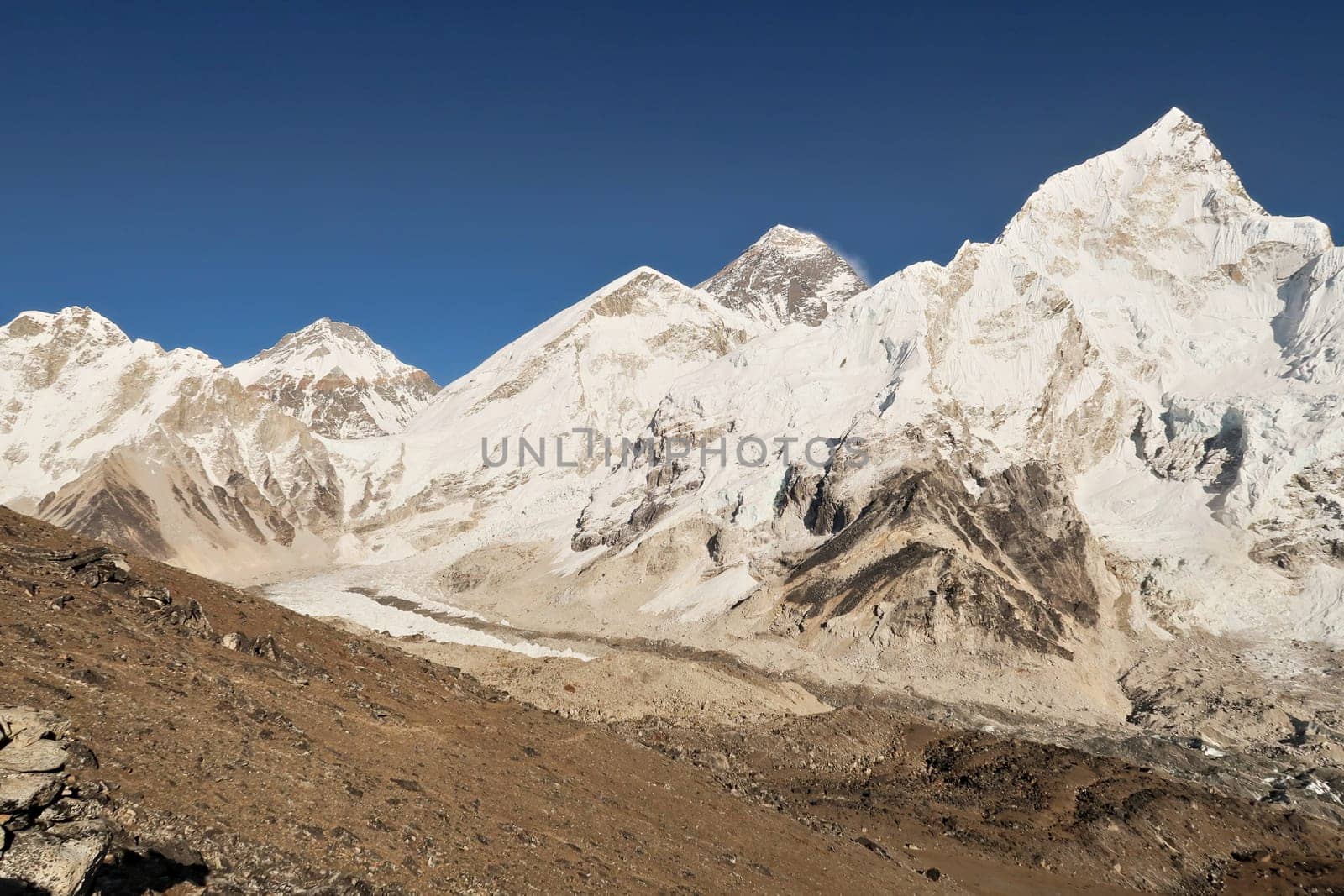 View from the way up to Kala Patthar, Pather onto Mount Khumbutse, Changtse, the West Ridge of Everest, Everest, Nuptse with the Khumbu Ice Fall, Glacier in the foreground, Mount Everest Base Camp Trek, EBC, Nepal 2022