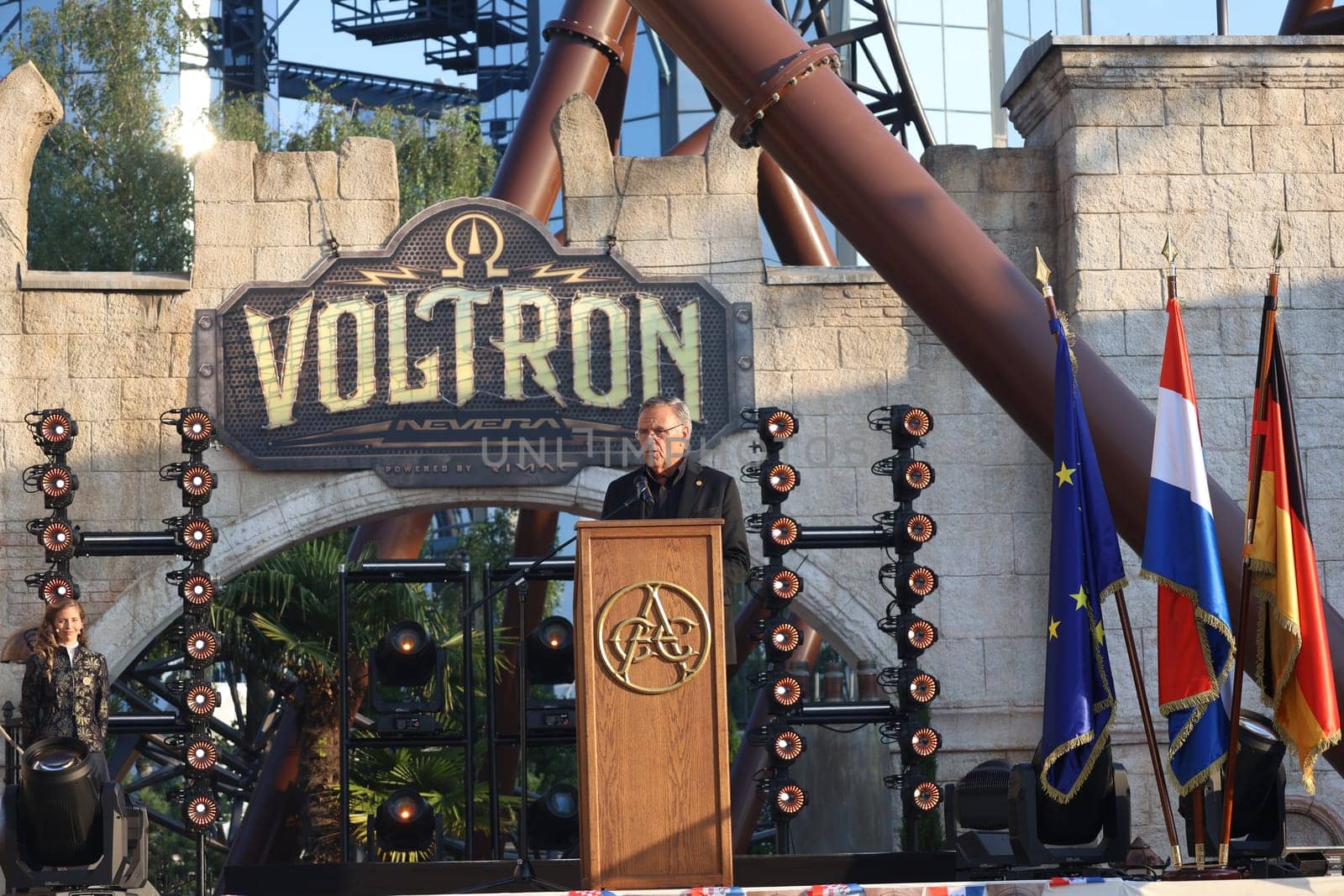 Roland Mack (Europapark Rust) welcomes the guests of honour at the Croatian Summer Festival at Europa Park Rust 2024