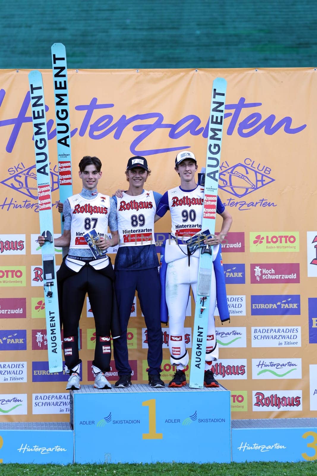 Triple triumph at the opening competition of the FIS Cup in Hinterzarten: v.li. Julijan Smid (SV Achomitz),Hannes Landerer (SV Innsbruck Bergisel/Austria) and Hannes Fussenegger (SV Dornbirn) at the award ceremony after the FIS Cup Summer Ski Jumping Hinterzarten 2024