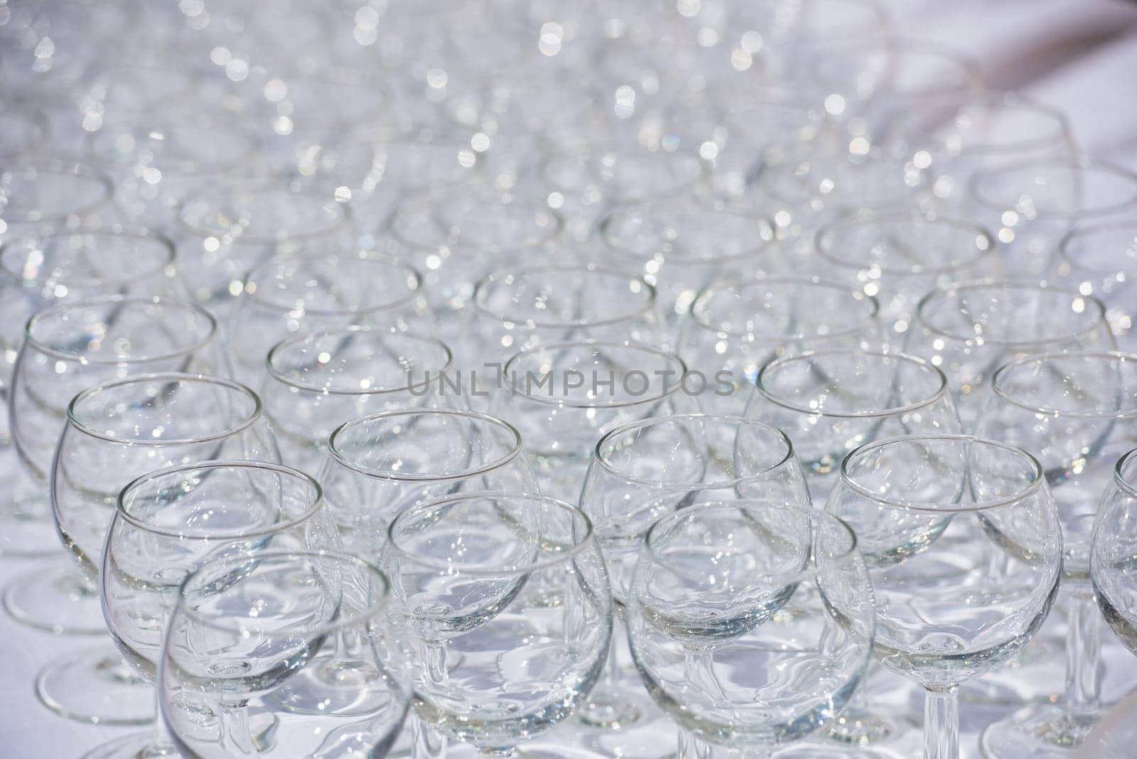Number of wine glasses on the table in the restaurant