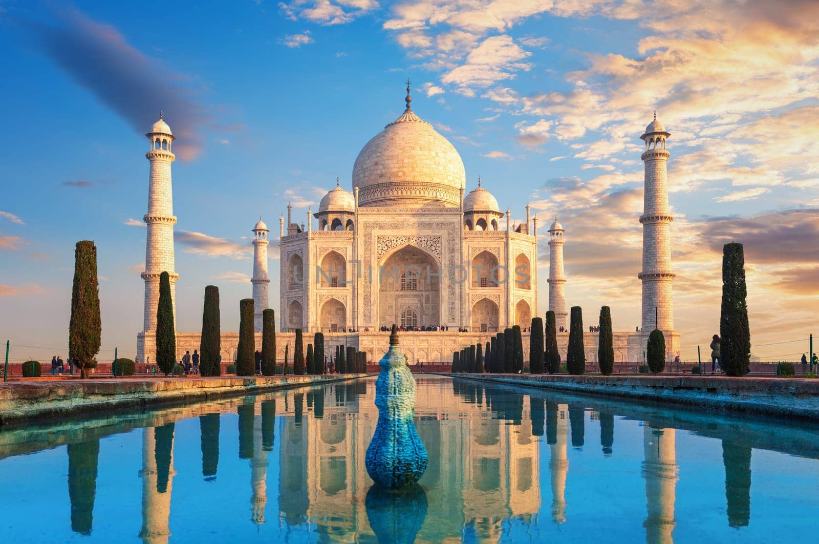 Famous Taj Mahal sunset view, Agra, Uttar Pradesh, India .