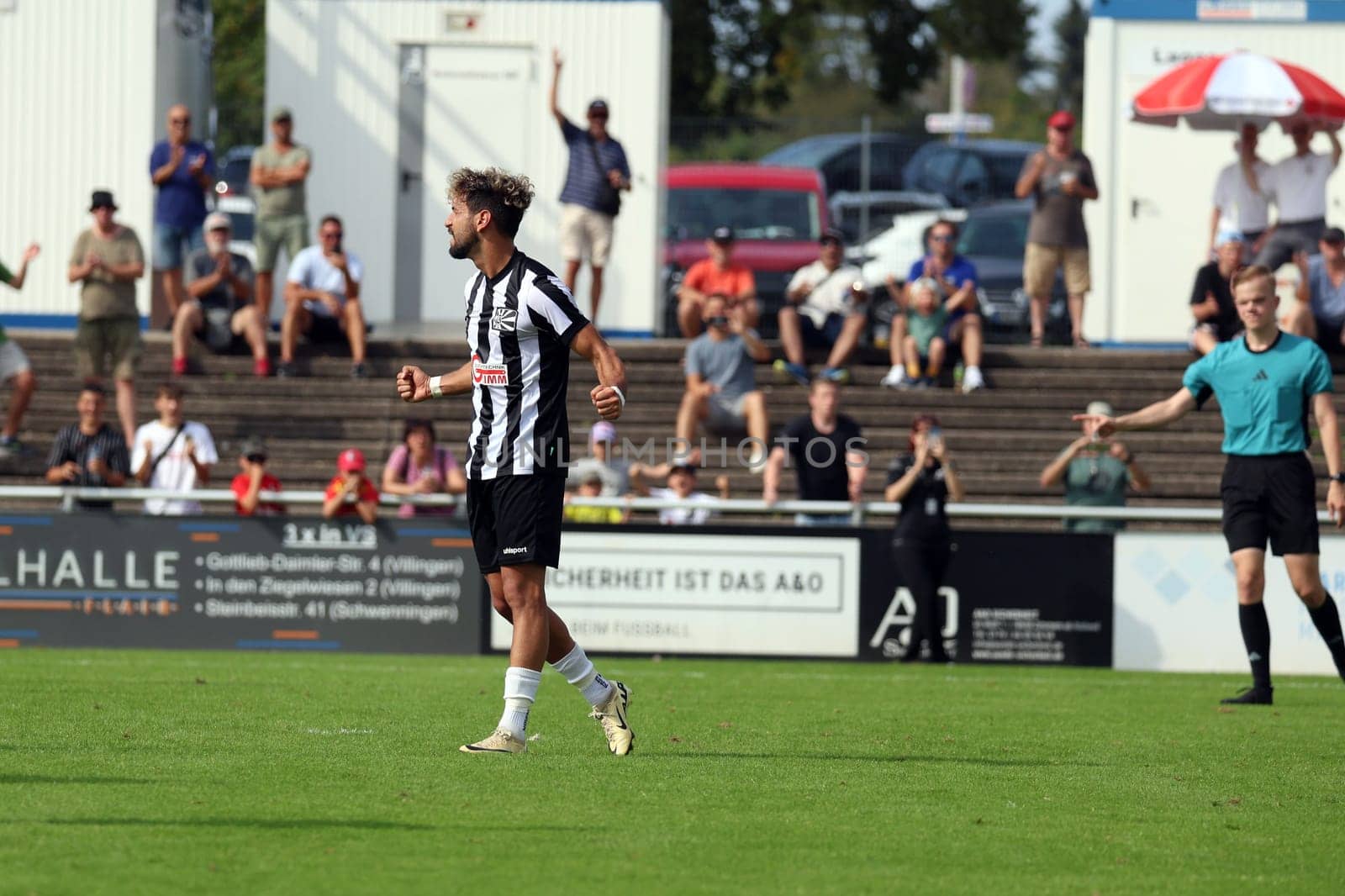 The decision: Tevfik Ceylan (FC 08 Villingen) scores from the spot from the spot from the penalty spot to make it 2-0 and celebrates his goal in the match of the football RL SW 24-25: 6. Sptg: FC 08 Villingen vs Eintracht Frankfurt U21