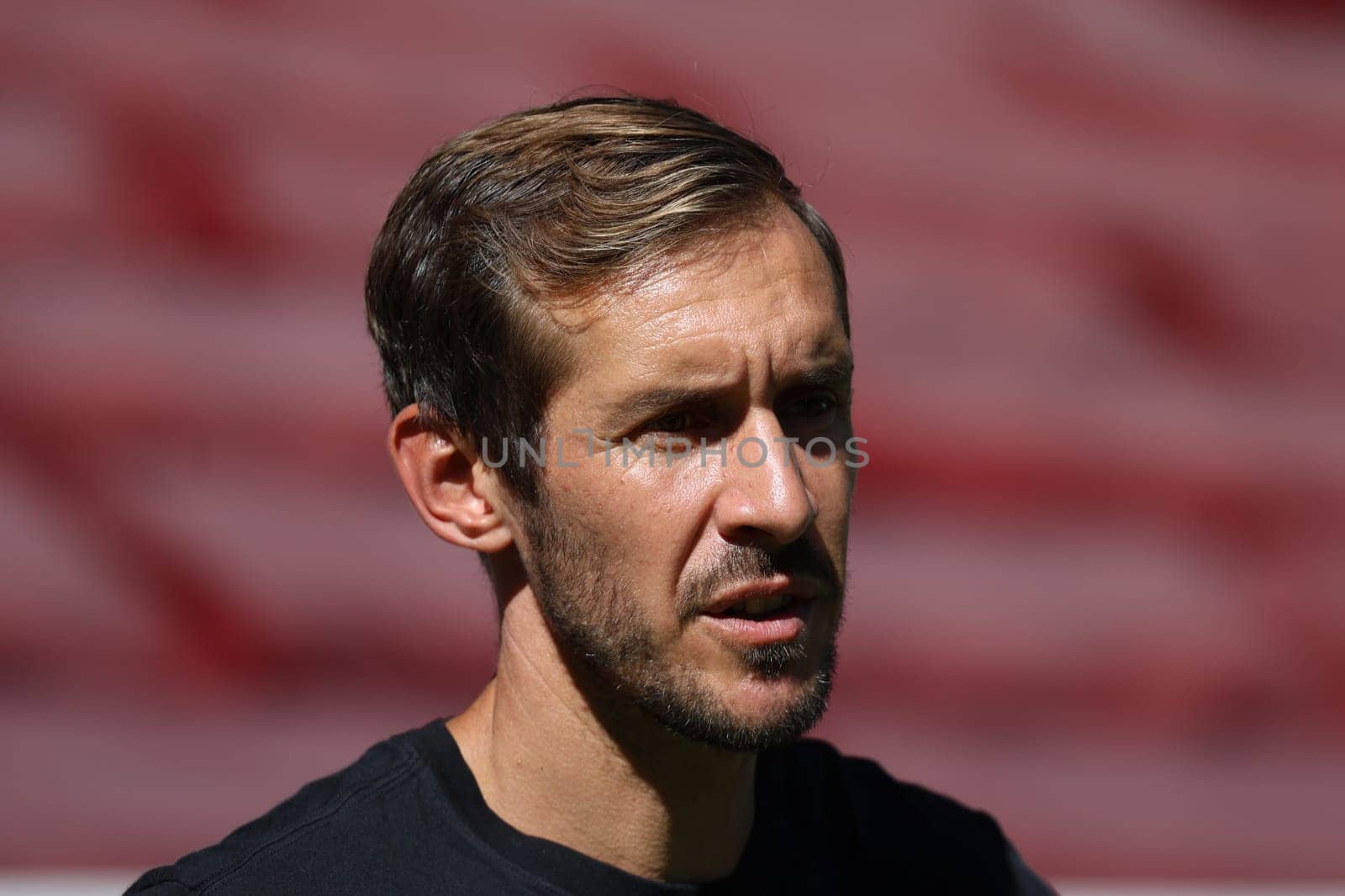 Head coach Julian Schuster (SC Freiburg) at the football friendly: SC Freiburg - FC Basel  REGULATIONS PROHIBIT ANY USE OF PHOTOGRAPHS AS IMAGE SEQUENCES AND/OR QUASI-VIDEONann  Photo: Joachim Hahne/johapress