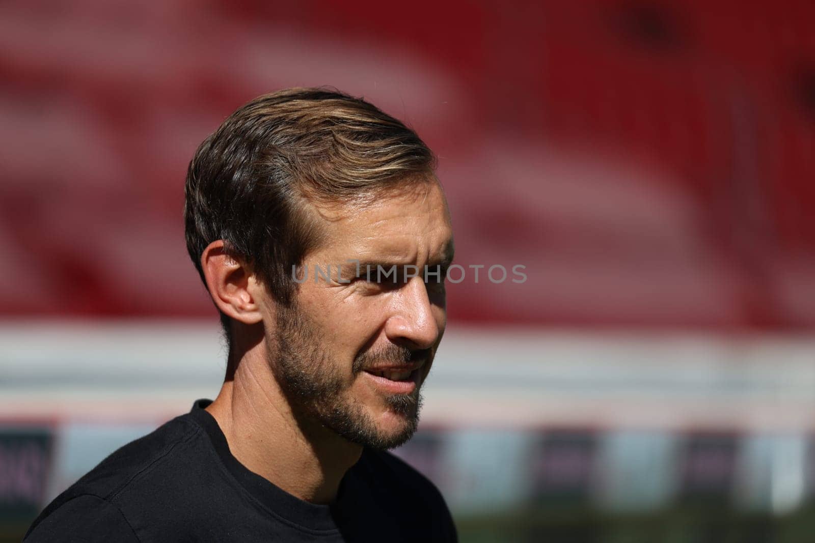 Head coach Julian Schuster (SC Freiburg) at the football friendly: SC Freiburg - FC Basel  REGULATIONS PROHIBIT ANY USE OF PHOTOGRAPHS AS IMAGE SEQUENCES AND/OR QUASI-VIDEONann  Photo: Joachim Hahne/johapress