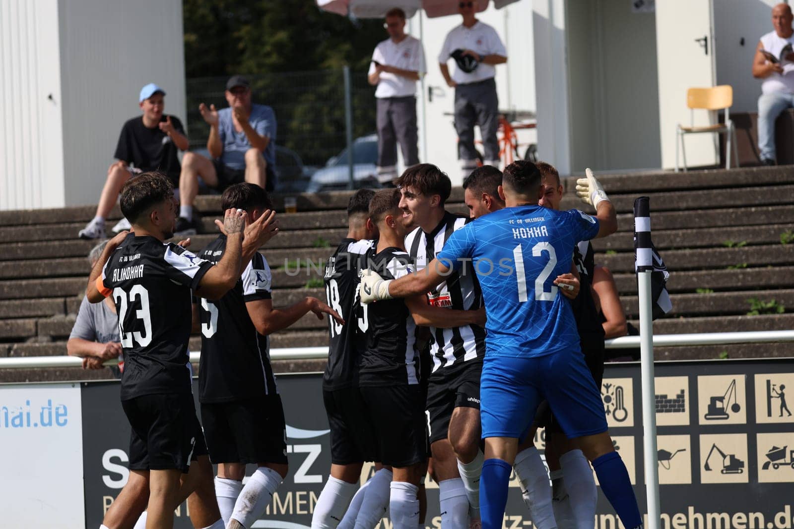 For perhaps the most important goal of the still young Regionalliga season,even goalkeeper Andrea Hoxha (FC 08 Villingen) comes to celebrate in the match of the football RL SW 24-25: 6. Sptg: FC 08 Villingen vs Eintracht Frankfurt U21