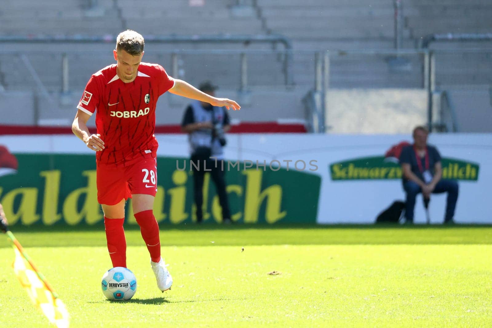 Matthias Ginter (SC Freiburg) at the football friendly: SC Freiburg - FC Basel  REGULATIONS PROHIBIT ANY USE OF PHOTOGRAPHS AS IMAGE SEQUENCES AND/OR QUASI-VIDEONann  Photo: Joachim Hahne/johapress