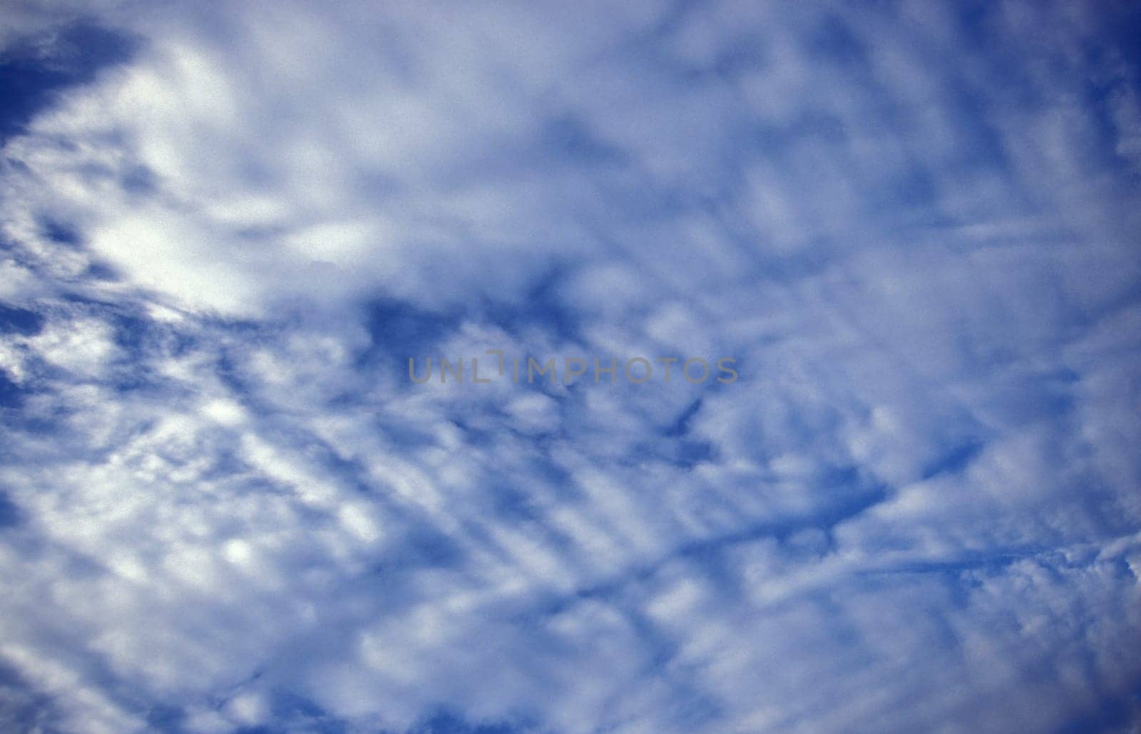 Cloudes of the Town of Udaipur in the Province of Rajasthan in India.  India, Udaipur, January, 1998