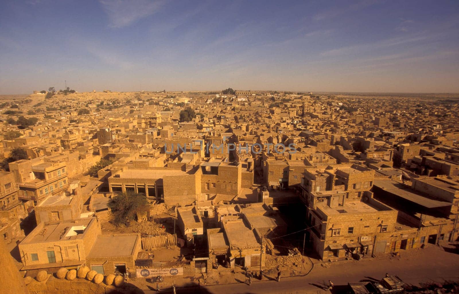 a view of the old city of Jaisalmer in the Province of Rajasthan in India.  India, Jaisalmer, January, 1998