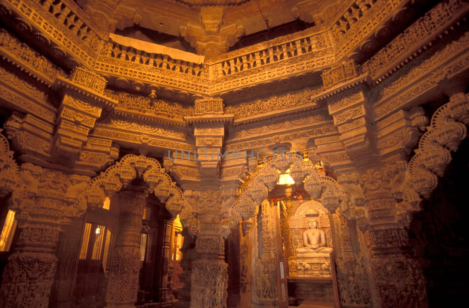 The inside oft the Jain Temple in the Jaisalmer Fort in the city of Jaisalmer in the Province of Rajasthan in India.  India, Jaisalmer, January, 1998