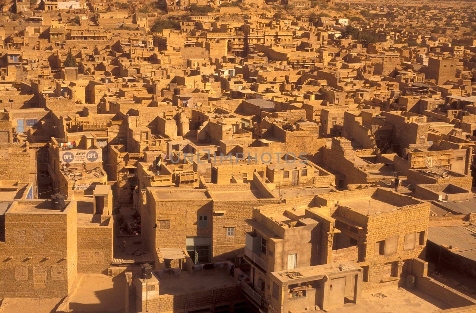 a view of the old city of Jaisalmer in the Province of Rajasthan in India.  India, Jaisalmer, January, 1998