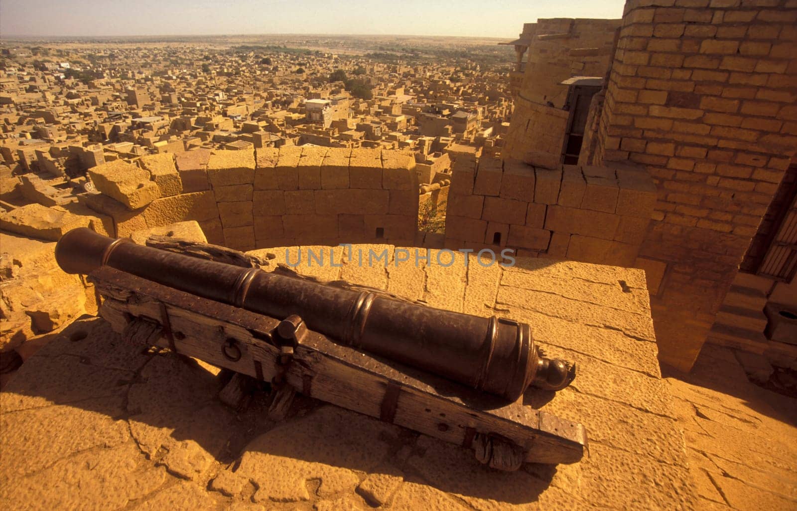 a view of the Jaisalmer Fort with the city of Jaisalmer in the Province of Rajasthan in India.  India, Jaisalmer, January, 1998