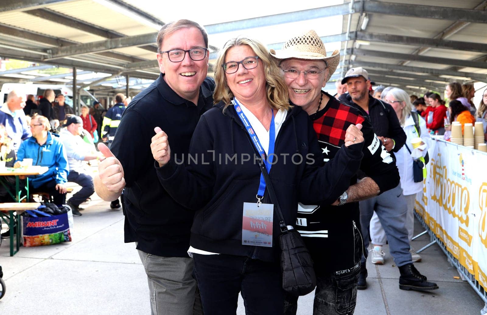 Sven Flohr, Claudia Schulz (PR) and Peter Sebastian BARBECUE - Summer party for the needy and homeless. Invitation from the FRIENDS CUP Foerderverein e.V. and the  Unser Norden Foundation by Rewe Center Hamburg -Altona on 15.09.2024