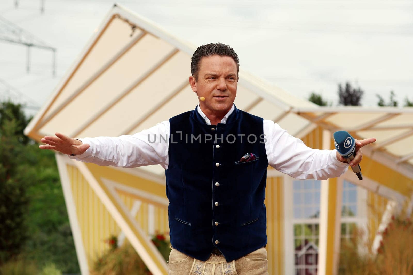 Stefan Mross (singer / presenter / entertainer) in the ARD TV show "Immer wieder sonntags""."
