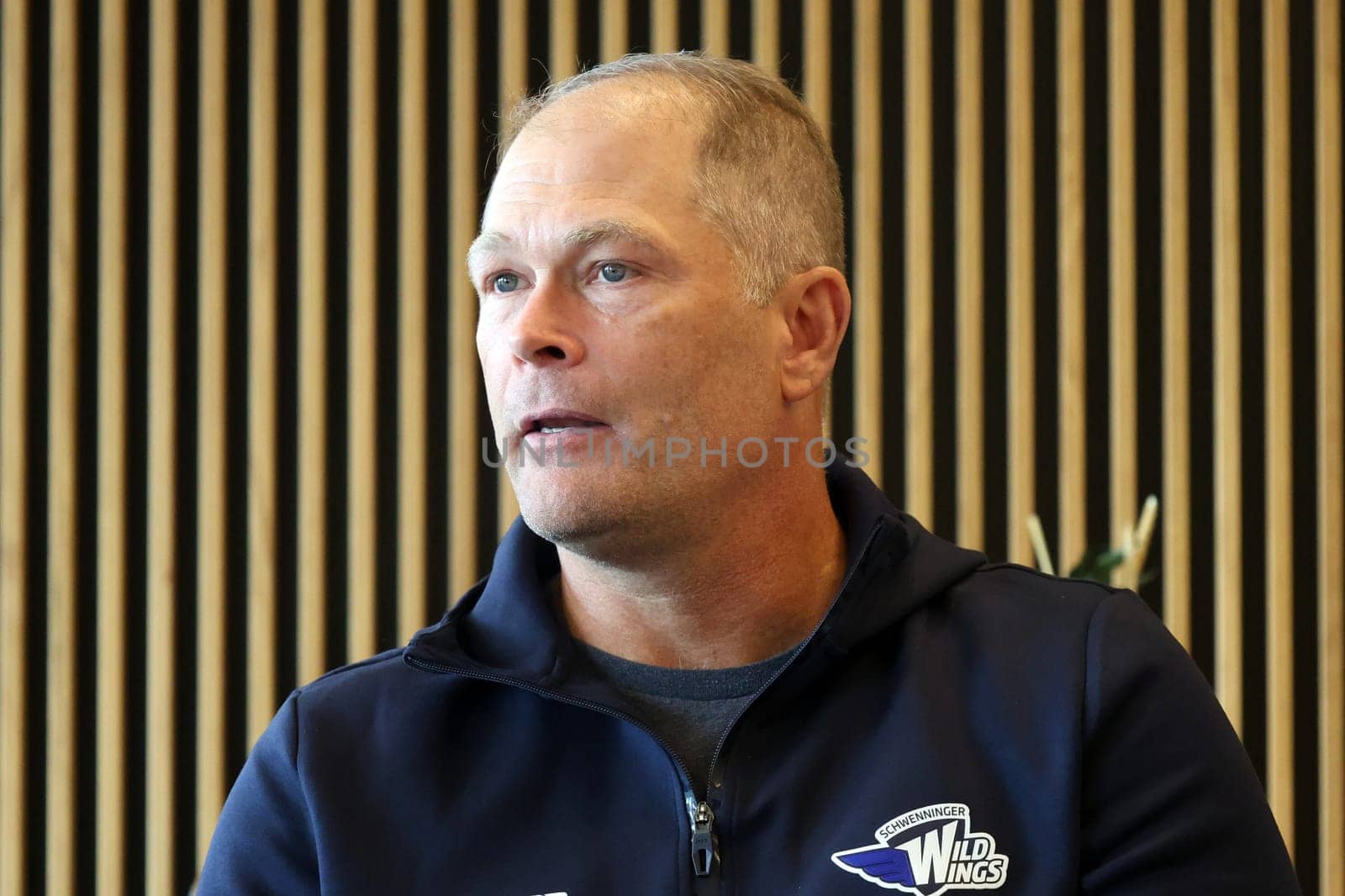 Head coach Steve Walker (SERC Wild Wings) at the  Press conference SERC WildWings season opener 24-25
