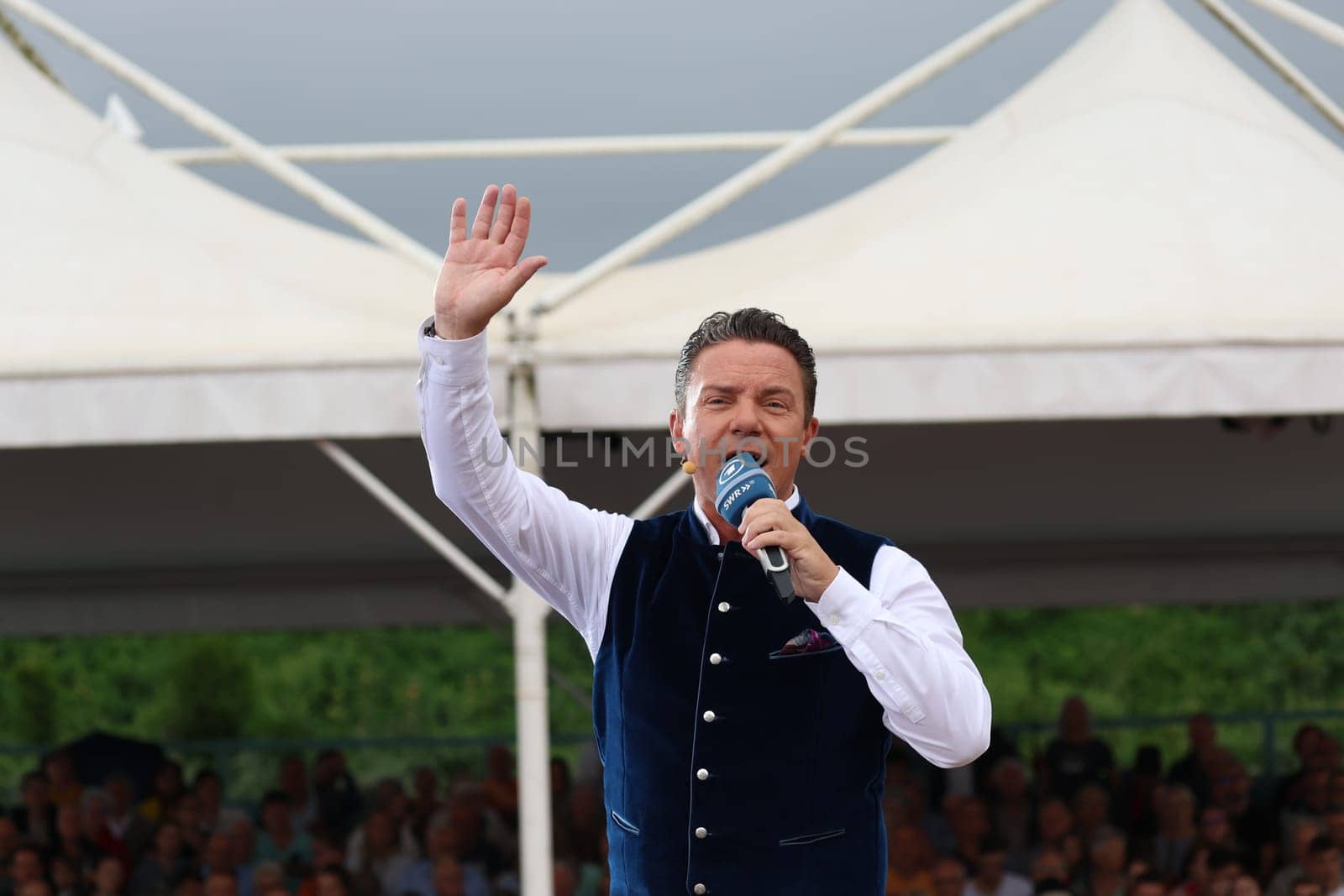 Stefan Mross (singer / presenter / entertainer) in the ARD TV show "Immer wieder sonntags""."