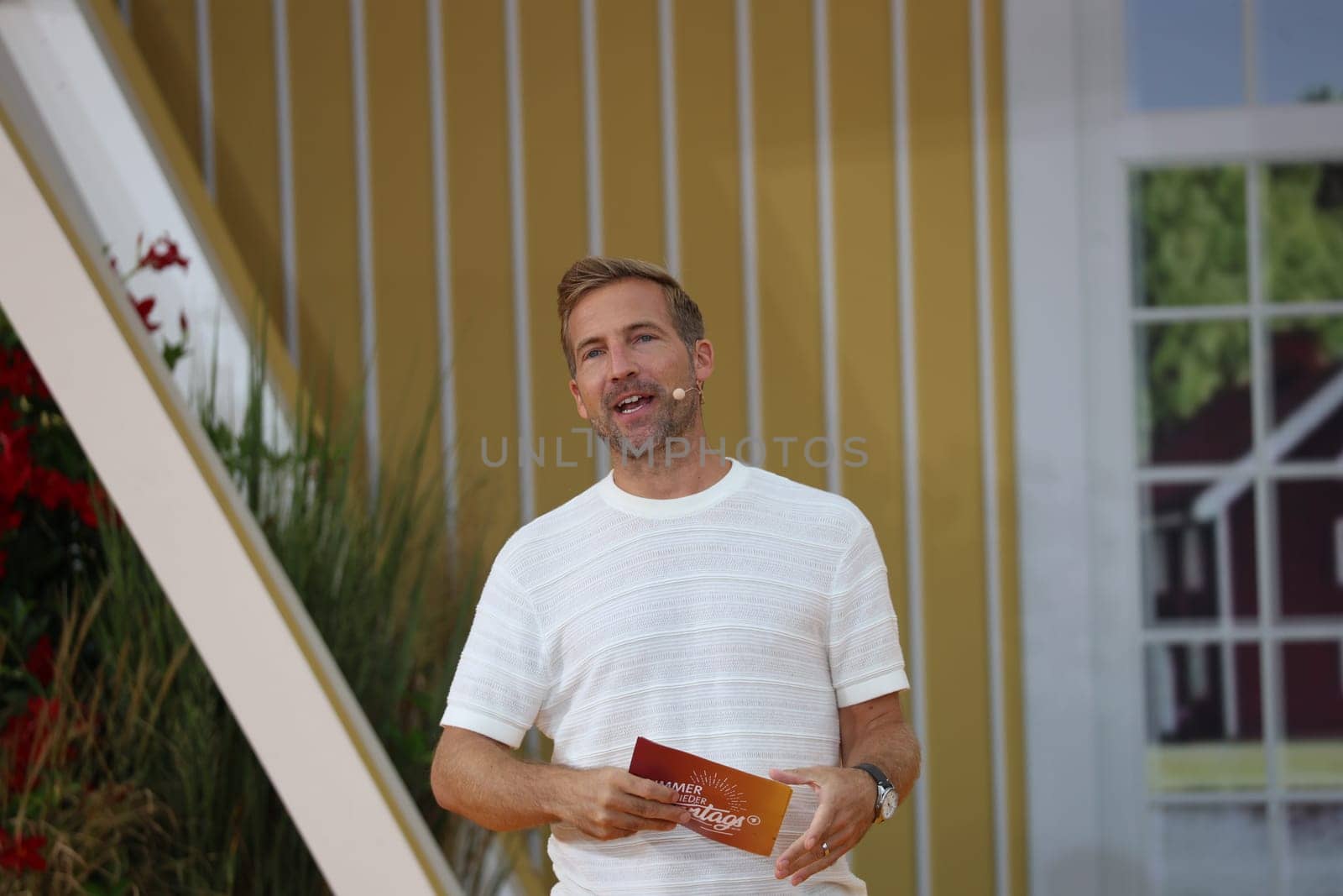 Stefan Mayer (presenter) in the ARD TV show "Immer wieder sonntags""."