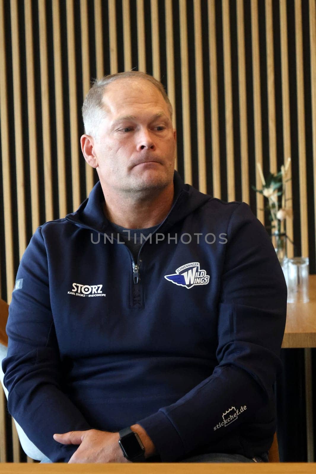 Head coach Steve Walker (SERC Wild Wings) at the  Press conference SERC WildWings season opener 24-25