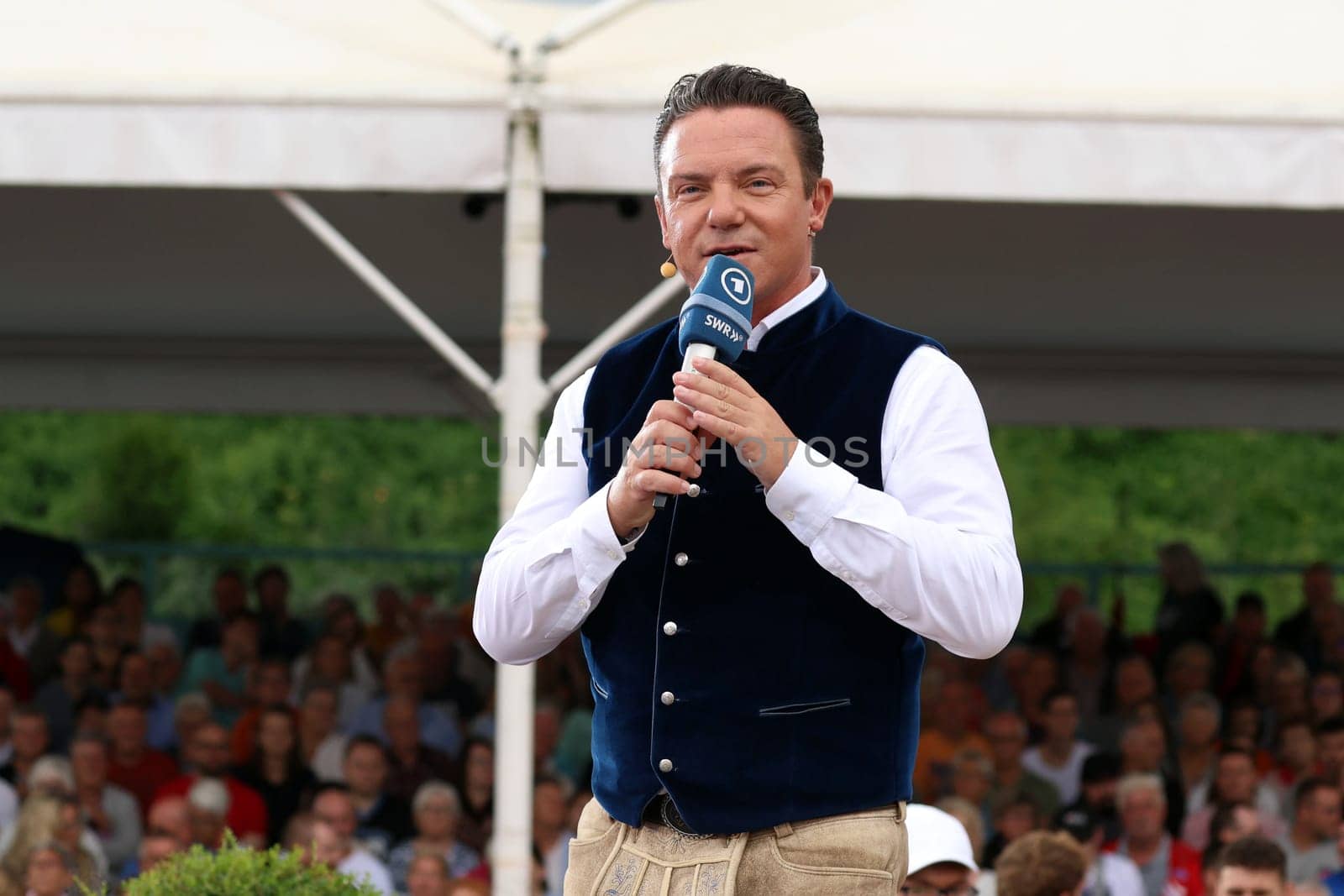 Stefan Mross (singer / presenter / entertainer) in the ARD TV show "Immer wieder sonntags""."