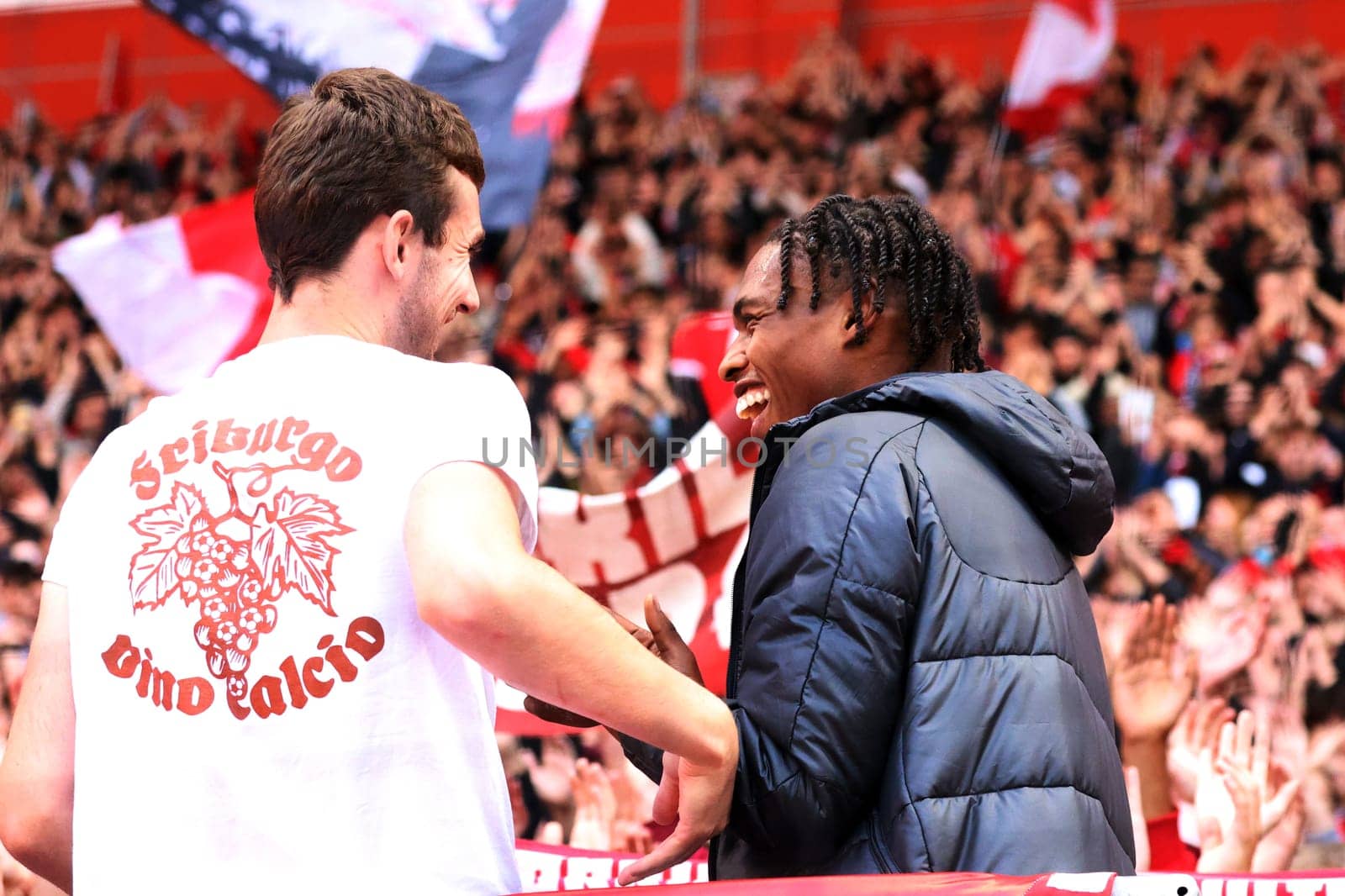Junior Adamu (SC Freiburg) was the celebrated hero after two goals in the 1st FBL match: 24-25: 3rd Sptg. SC Freiburg - VfL Bochum  DFL REGULATIONS PROHIBIT ANY USE OF PHOTOGRAPHS AS IMAGE SEQUENCES AND/OR QUASI-VIDEONann  Photo: Joachim Hahne/johapress