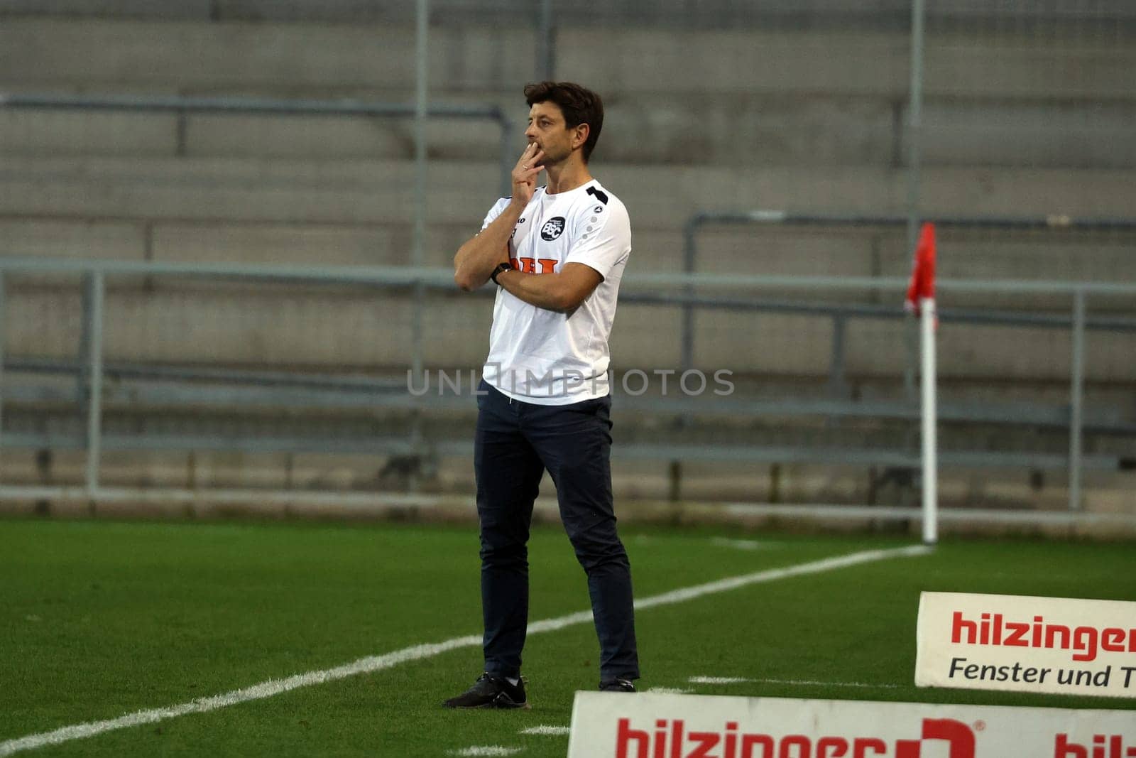 Coach Dennis Bührer (Bahlinger SC),at the match of the football RL SW 24-25: 9.