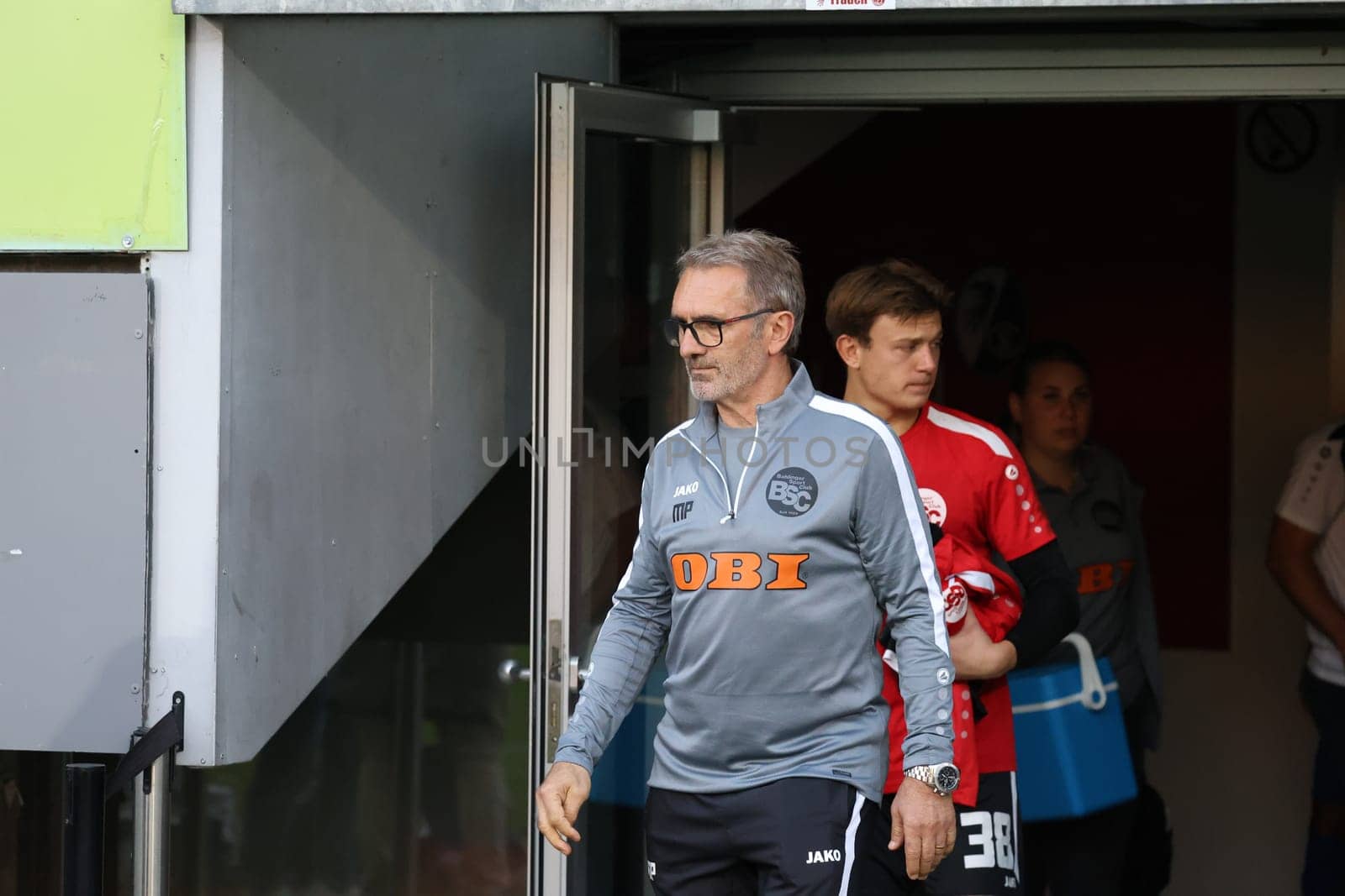 Assistant coach Milorad Pilipovic (Bahlinger SC /BSC) at the match of the Football RL SW 24-25: 9.