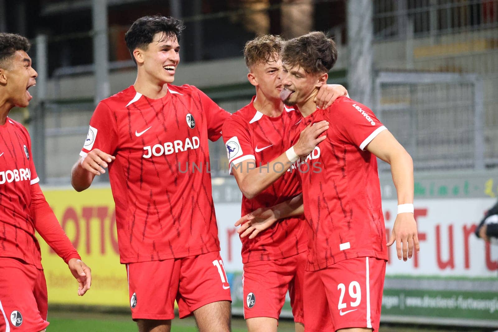 Football can be so beautiful: The Freiburg players celebrate the 3-0 by Leon Catak (SC Freiburg II / U23) (far right) in the match of the Football RL SW 24-25: 9.