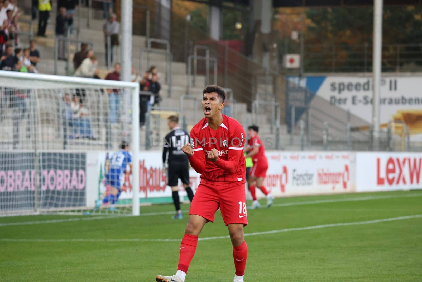 Yann Sturm (SC Freiburg II / U23) celebrates Marco Wörner's goal to make it 1-0 (SC Freiburg II / U23)  in the match of the Football RL SW 24-25: 9. Sptg: SC Freiburg II vs Bahlinger SC
