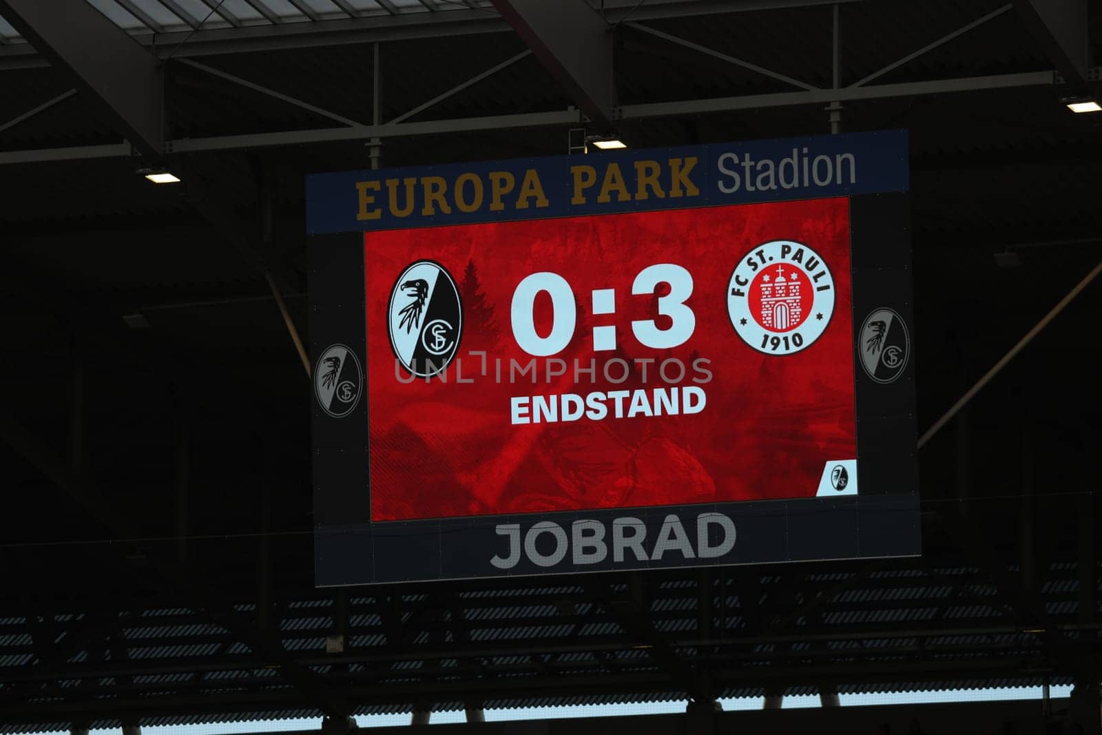 The scoreboard does not lie: 0:3 is the final score for FC St. Pauli Hamburg in the match of the 1st FBL: 24-25: 1. FBL: 24-25: 5. Sptg. SC Freiburg - FC St. Pauli  DFL REGULATIONS PROHIBIT ANY USE OF PHOTOGRAPHS AS IMAGE SEQUENCES AND/OR QUASI-VIDEONann  Photo: Joachim Hahne/johapress