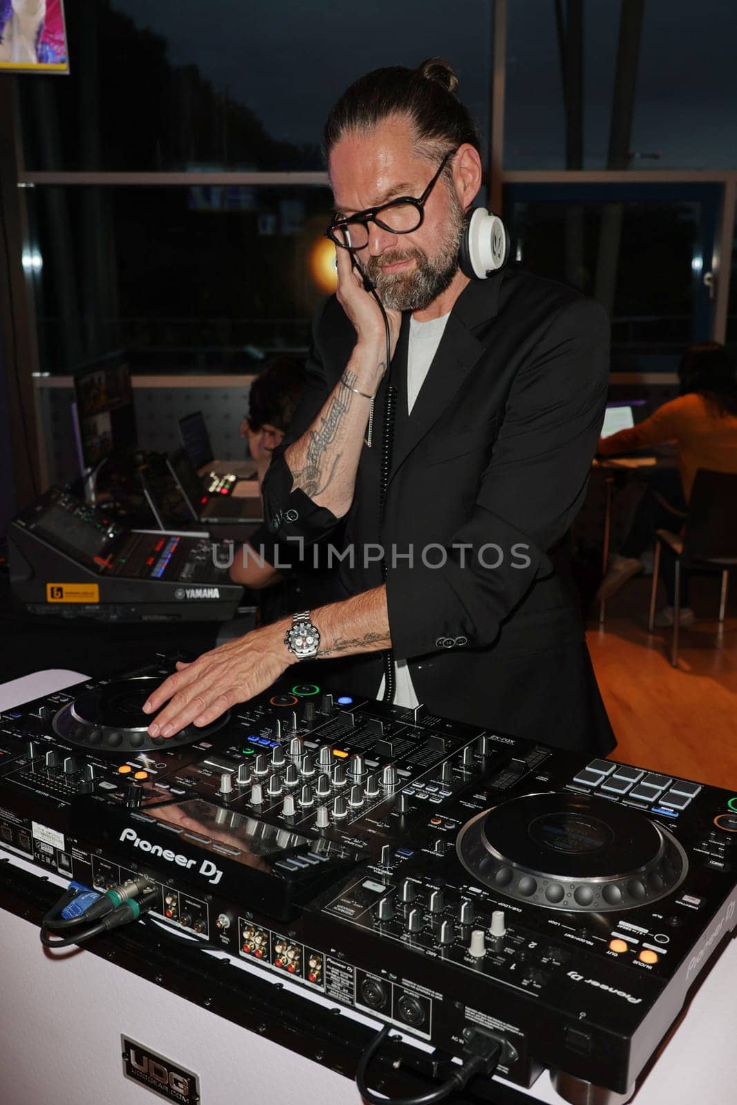 Kai Schwarz,Sport Quiz Charity Gala in favor of the Right to Play in the VIP area of the Volksparkstadion,Hamburg,24.09.2024