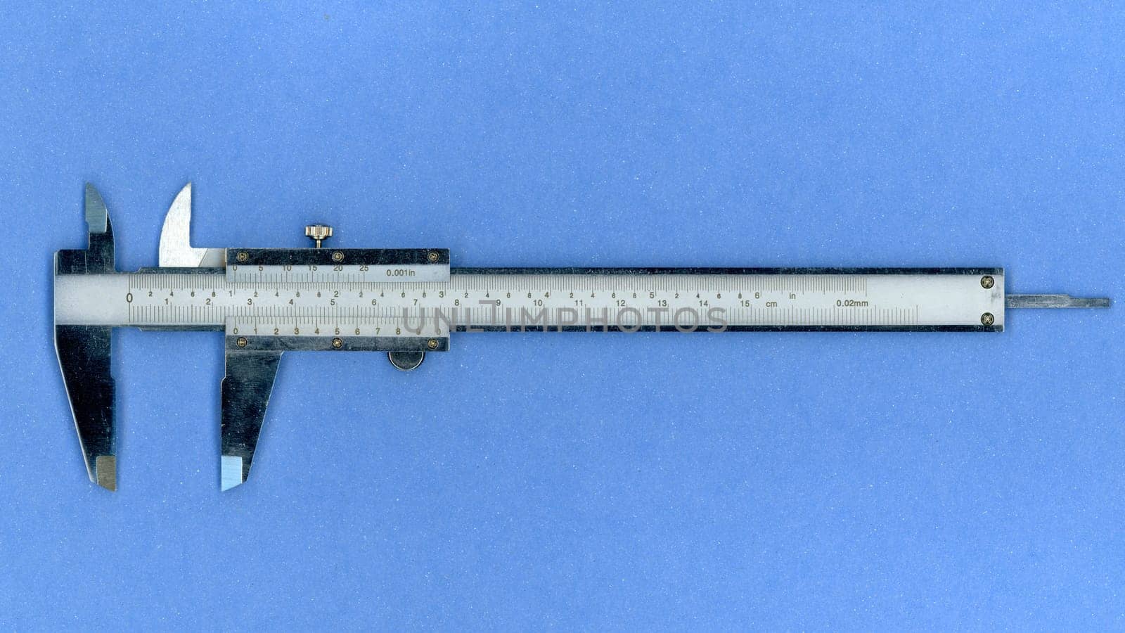 calliper measuring tool with metric and imperial engineering units