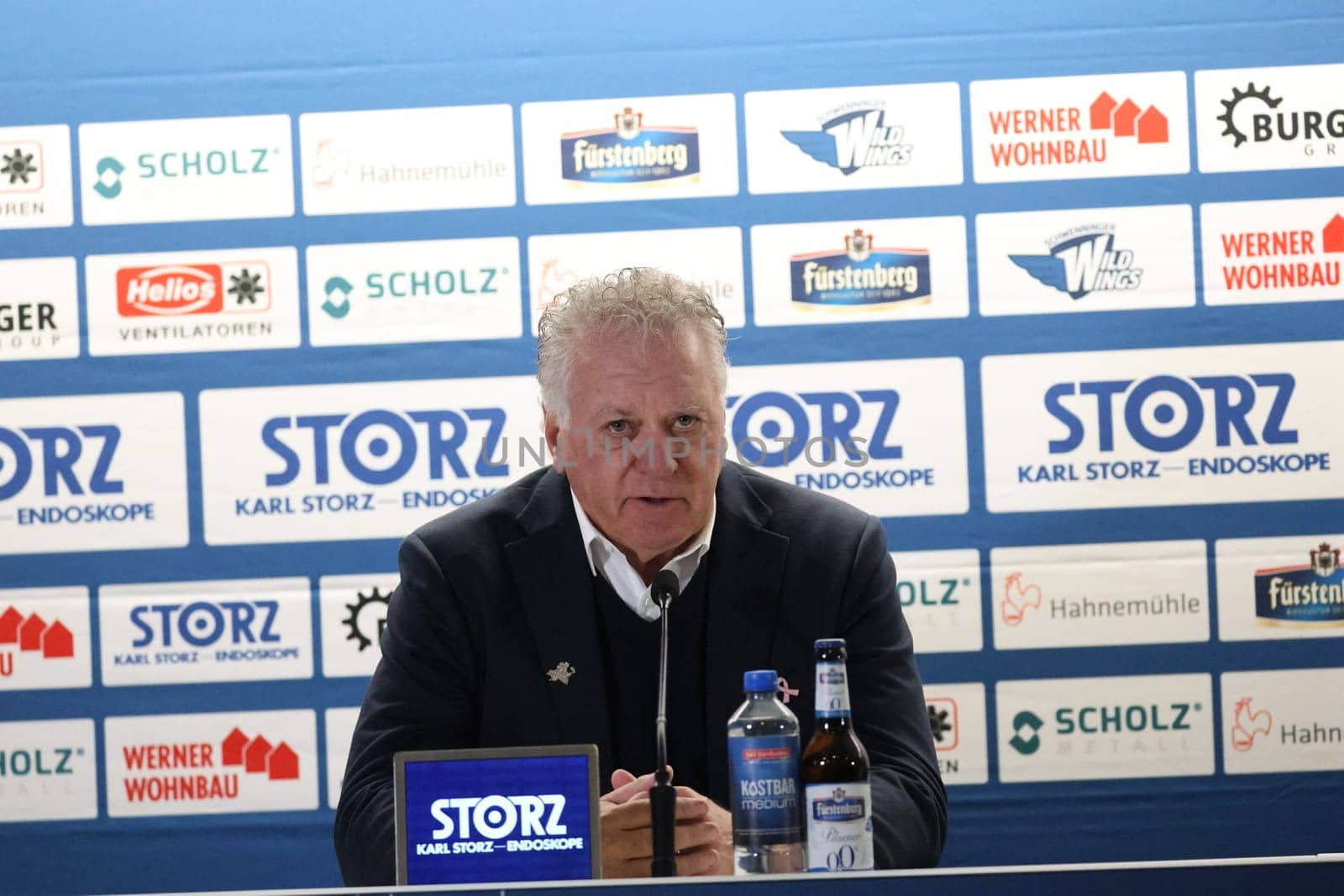 Head coach Doug Shedden (Iserlohn Roosters) at the press conference,PK after the game of the DEL 24-25,10th Sptg.: Schwenninger Wild Wings vs Iserlohn Roosters