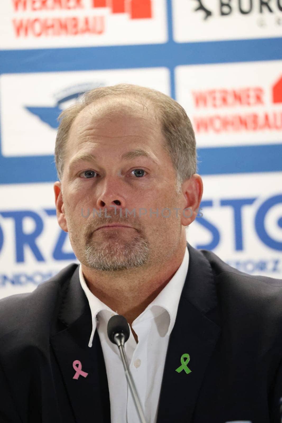 Head Coach / Trainer Steve Walker (SERC Wild Wings) at the press conference,PK after the game of the DEL 24-25,10th Sptg.: Schwenninger Wild Wings vs Iserlohn Roosters