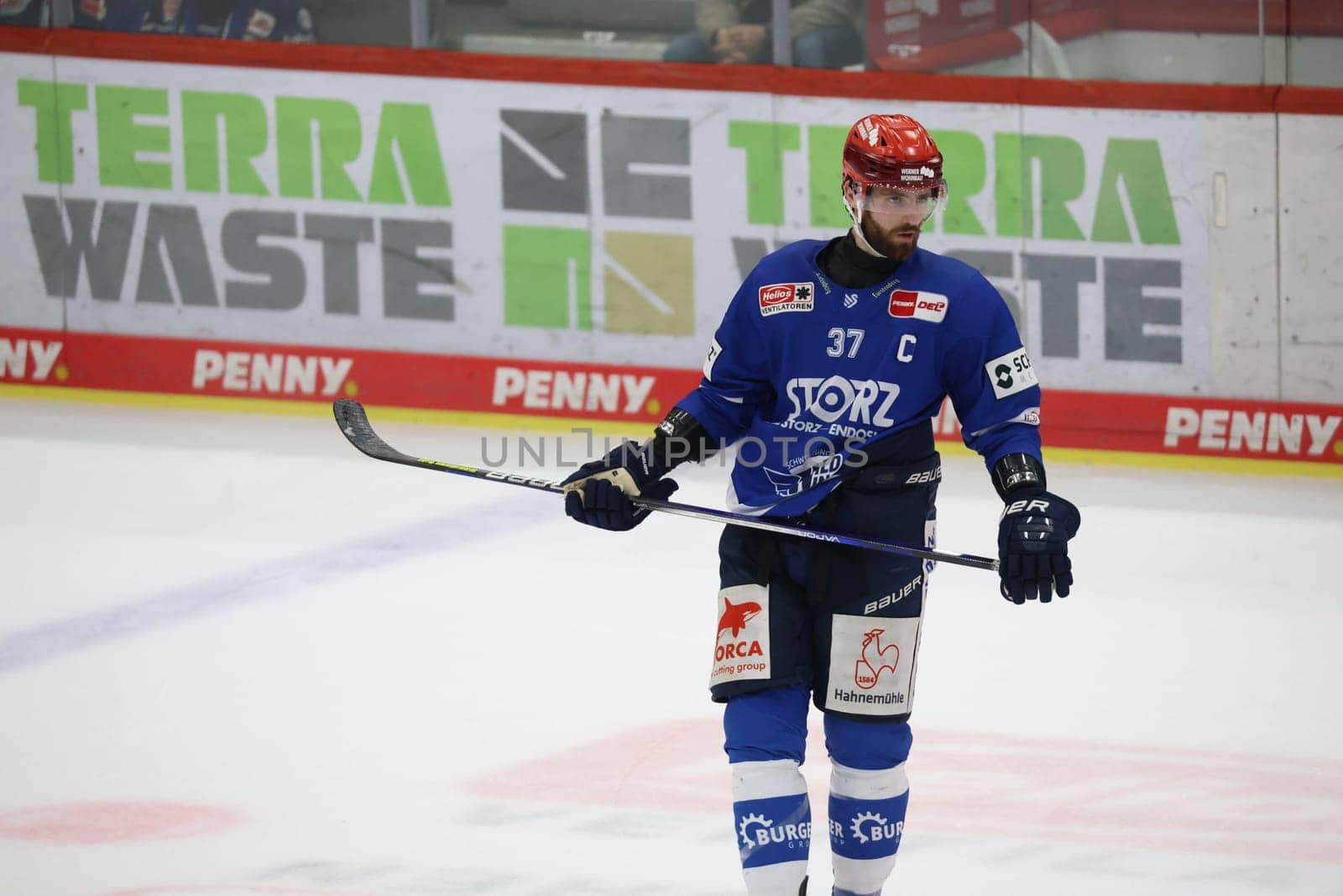Thomas Larkin (SERC Wild Wings) at the DEL 24-25 game,10.