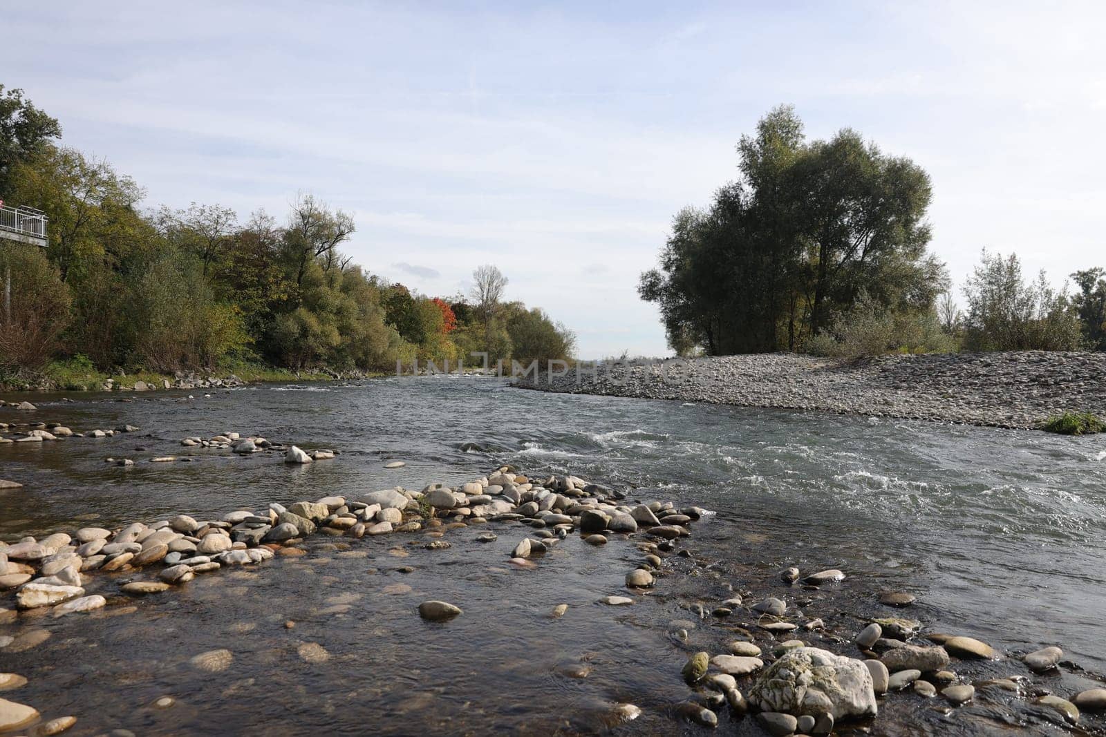 Autumn atmosphere at the Isteiner Schwellen on the Rhine near Efringen-Kirchen (Lörrach district). In bright sunshine,numerous excursionists from Germany and abroad took advantage of the beautiful late summer weather on Sunday to take a trip to the Rhine.