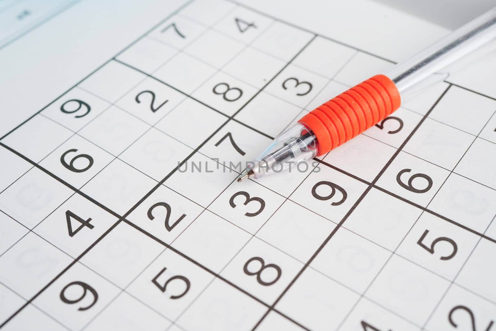 Sudoku puzzle, game to play for keep you brain younger for developing Alzheimer disease in senior patient.